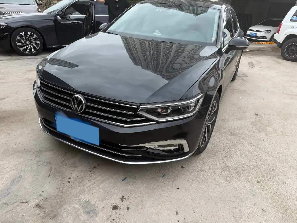2023 Volkswagen Magotan 2.0T 186HP L4 7DCT