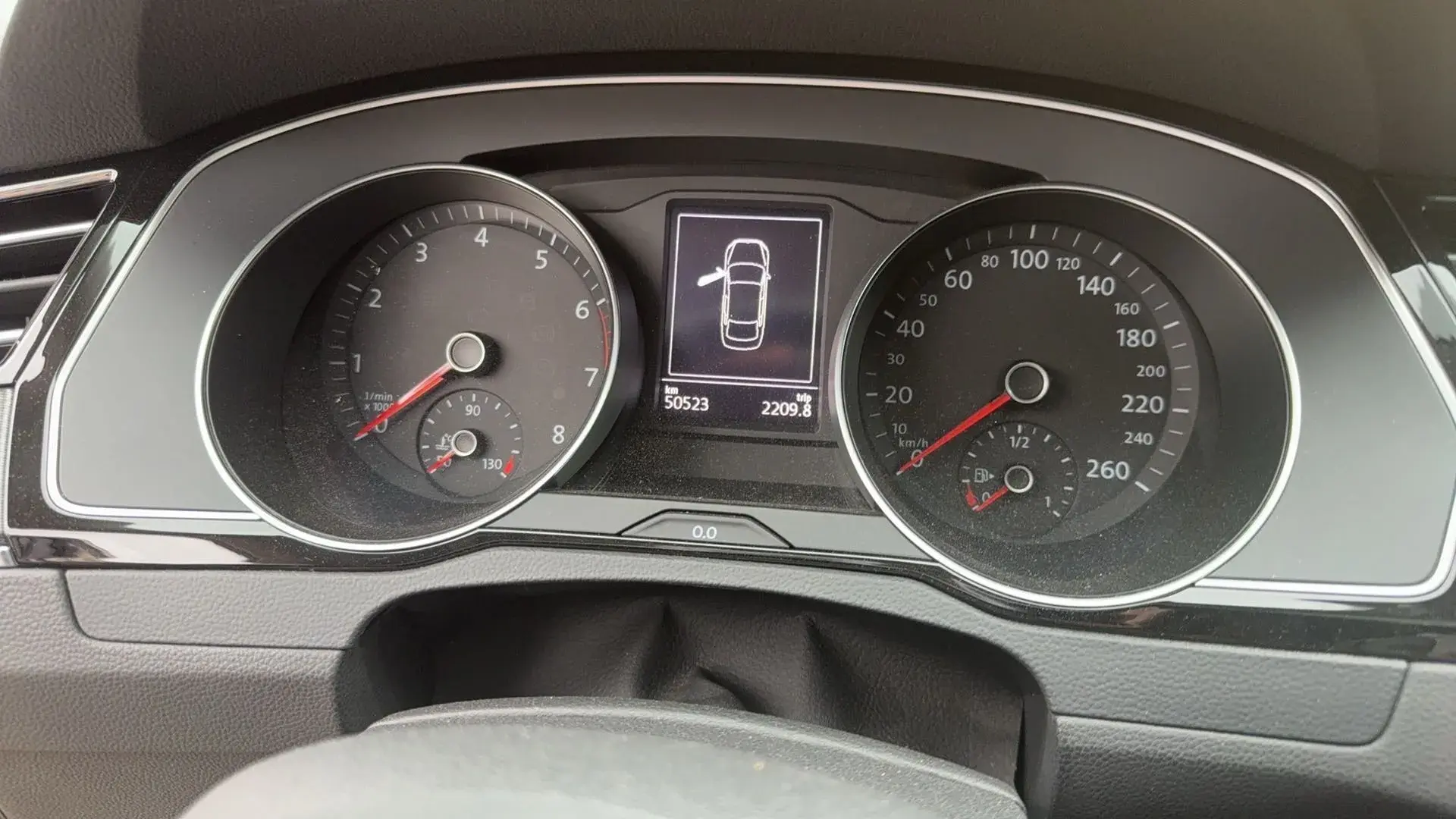 2023 VOLKSWAGEN MAGOTAN thumbnail 3