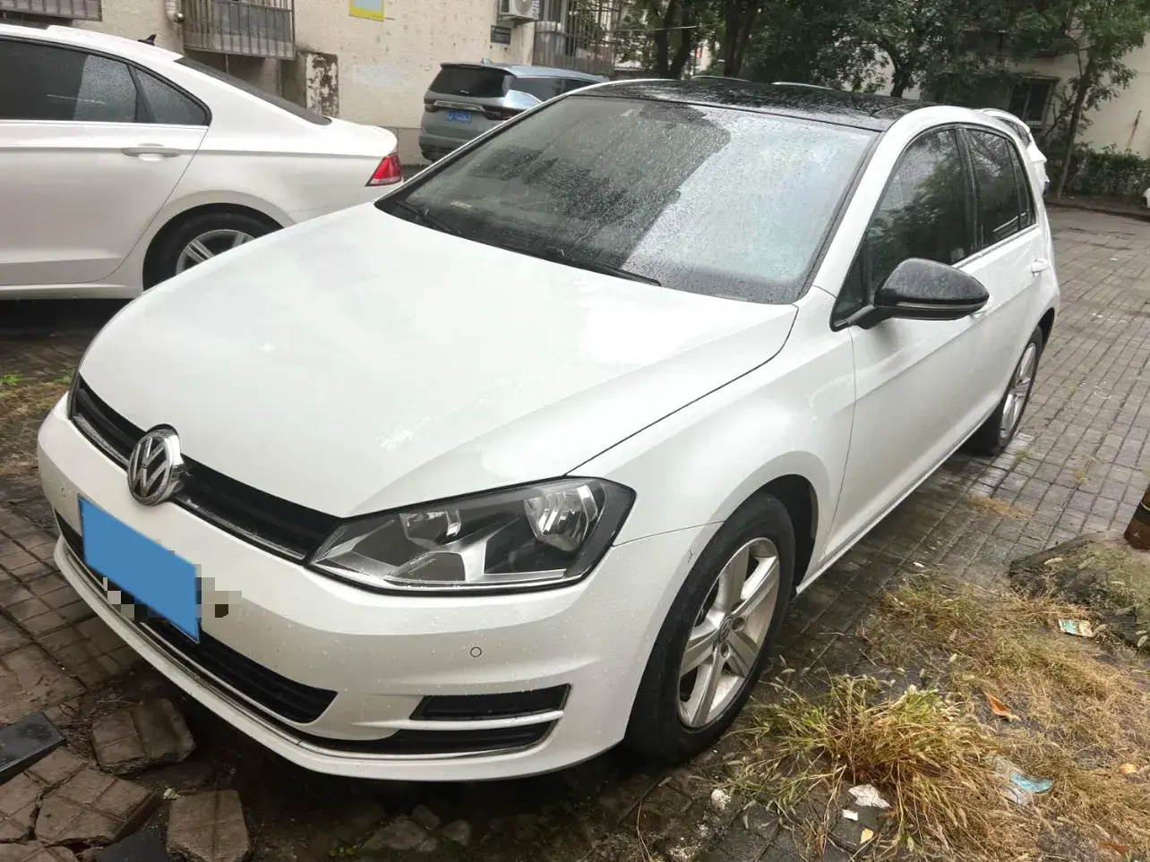 2017 VOLKSWAGEN GOLF view 1