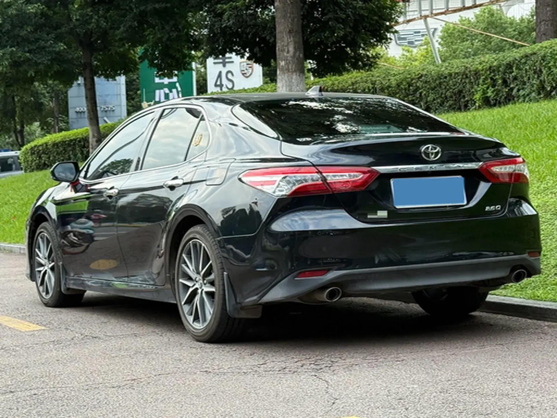 2023 TOYOTA CAMRY thumbnail 3