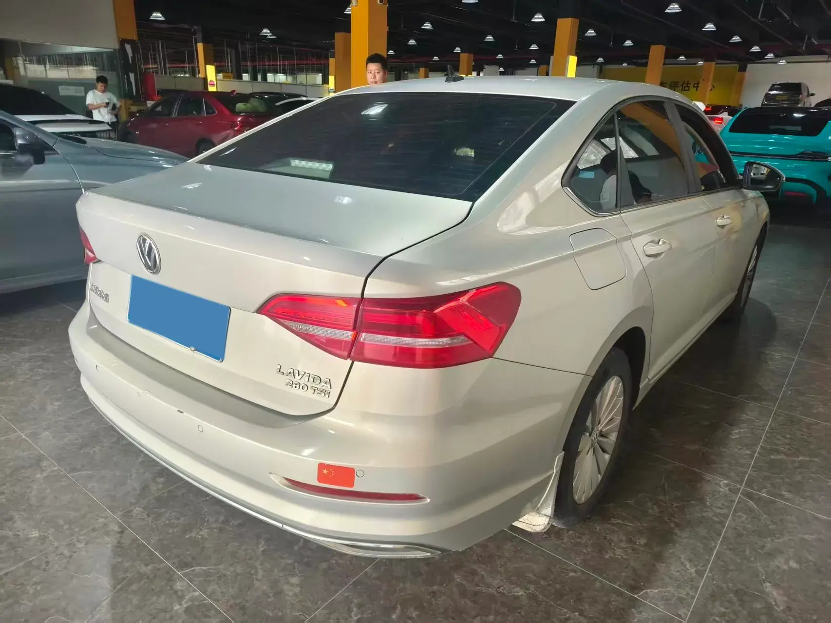 2018 VOLKSWAGEN LAVIDA thumbnail 2