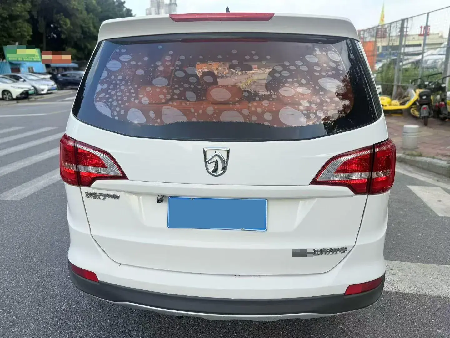2016 BAOJUN 730 thumbnail 3