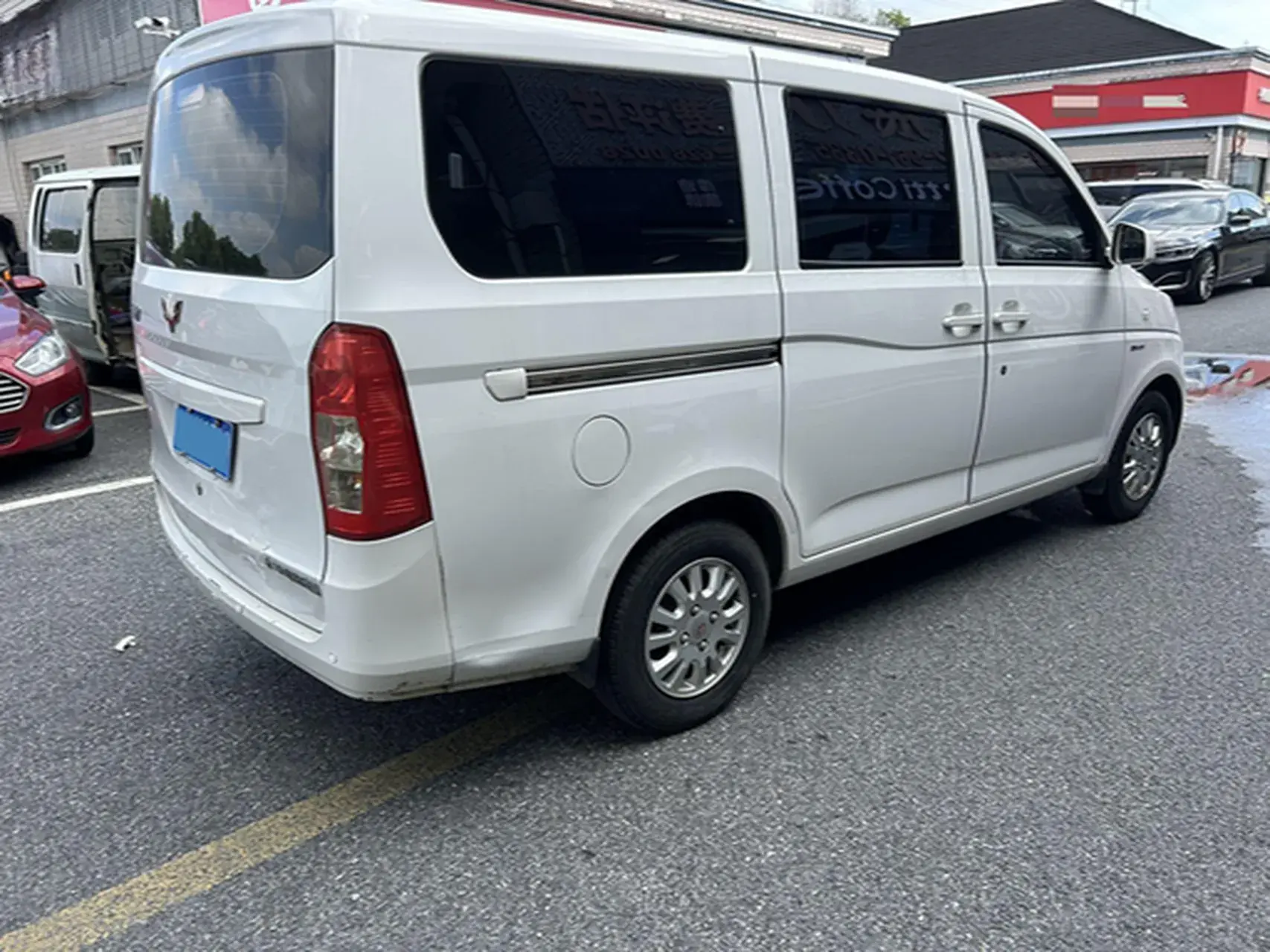 2016 WULING RONGGUANG thumbnail 4
