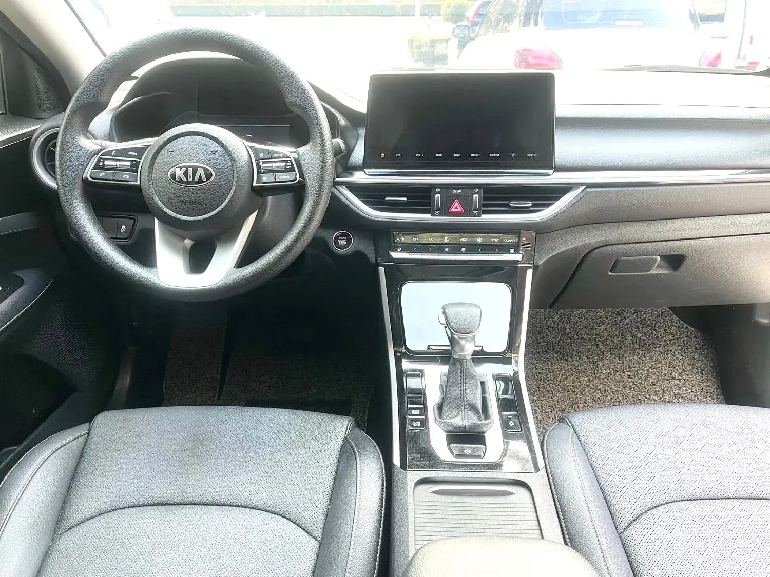 2019 KIA K3 thumbnail 4