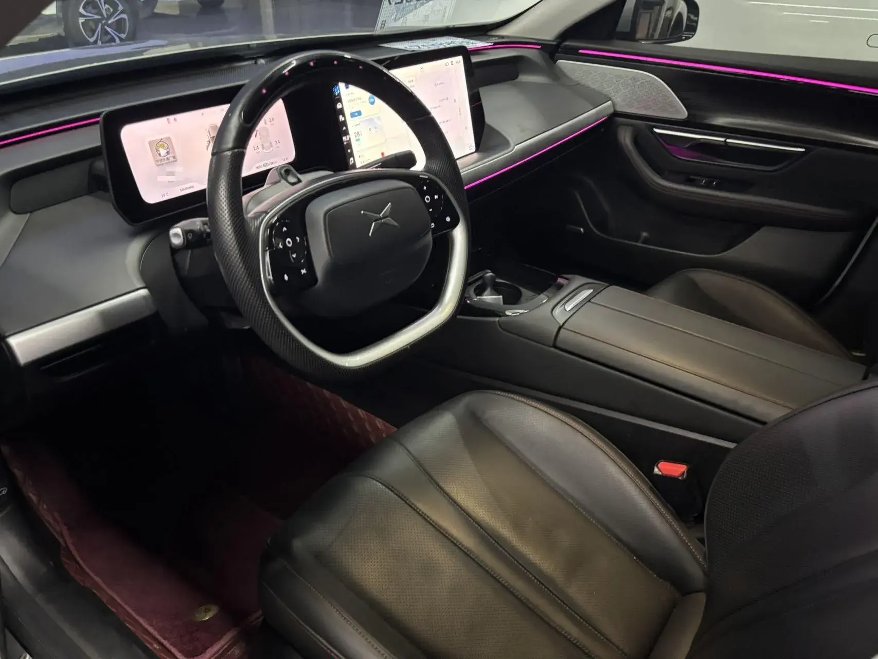 2022 XPENG P7 thumbnail 3