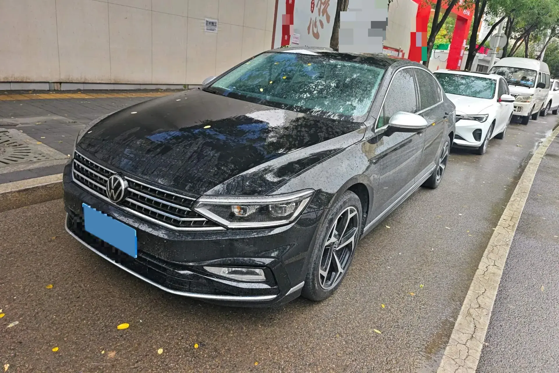 2023 VOLKSWAGEN MAGOTAN view 1