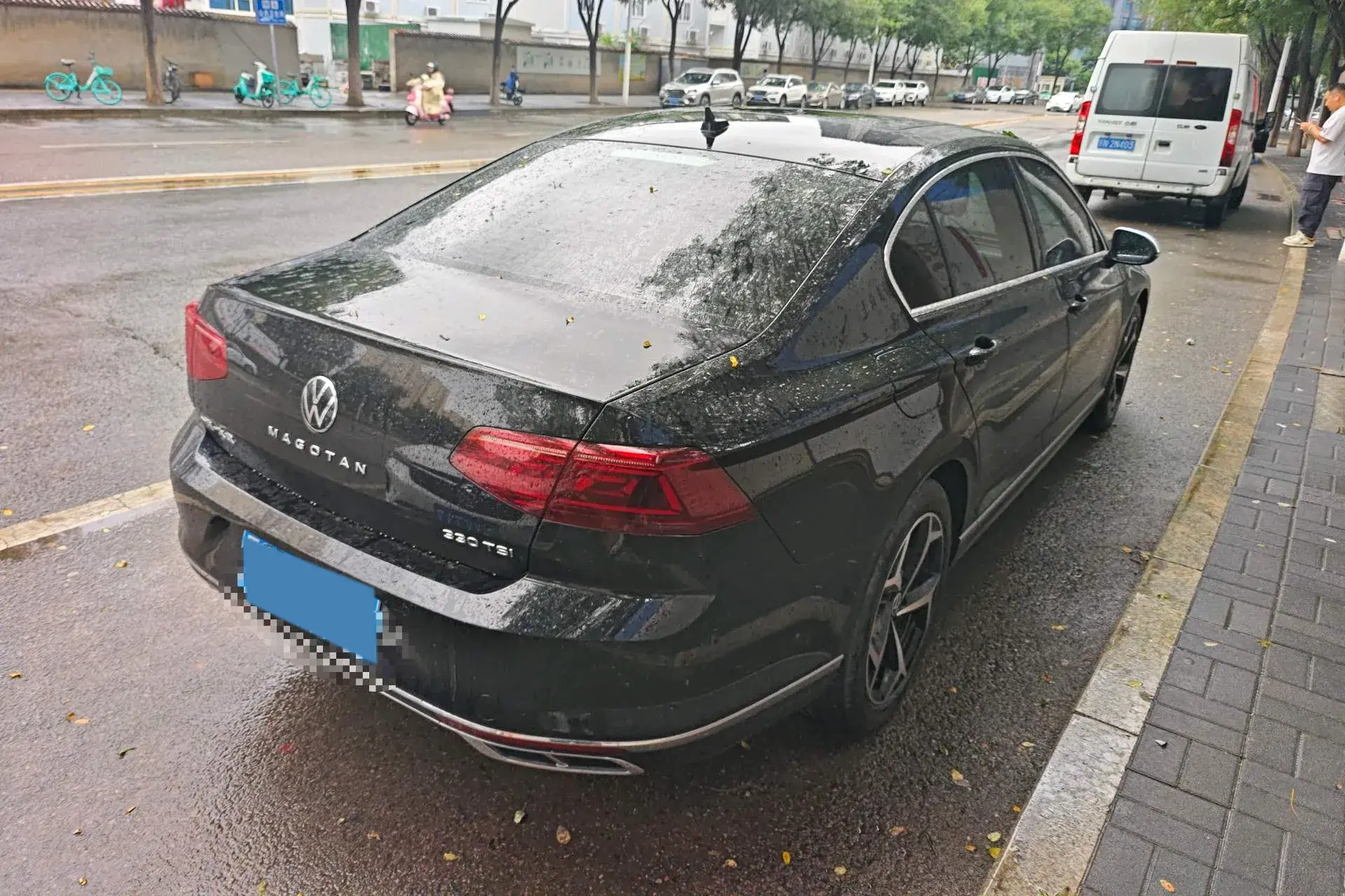 2023 VOLKSWAGEN MAGOTAN thumbnail 3