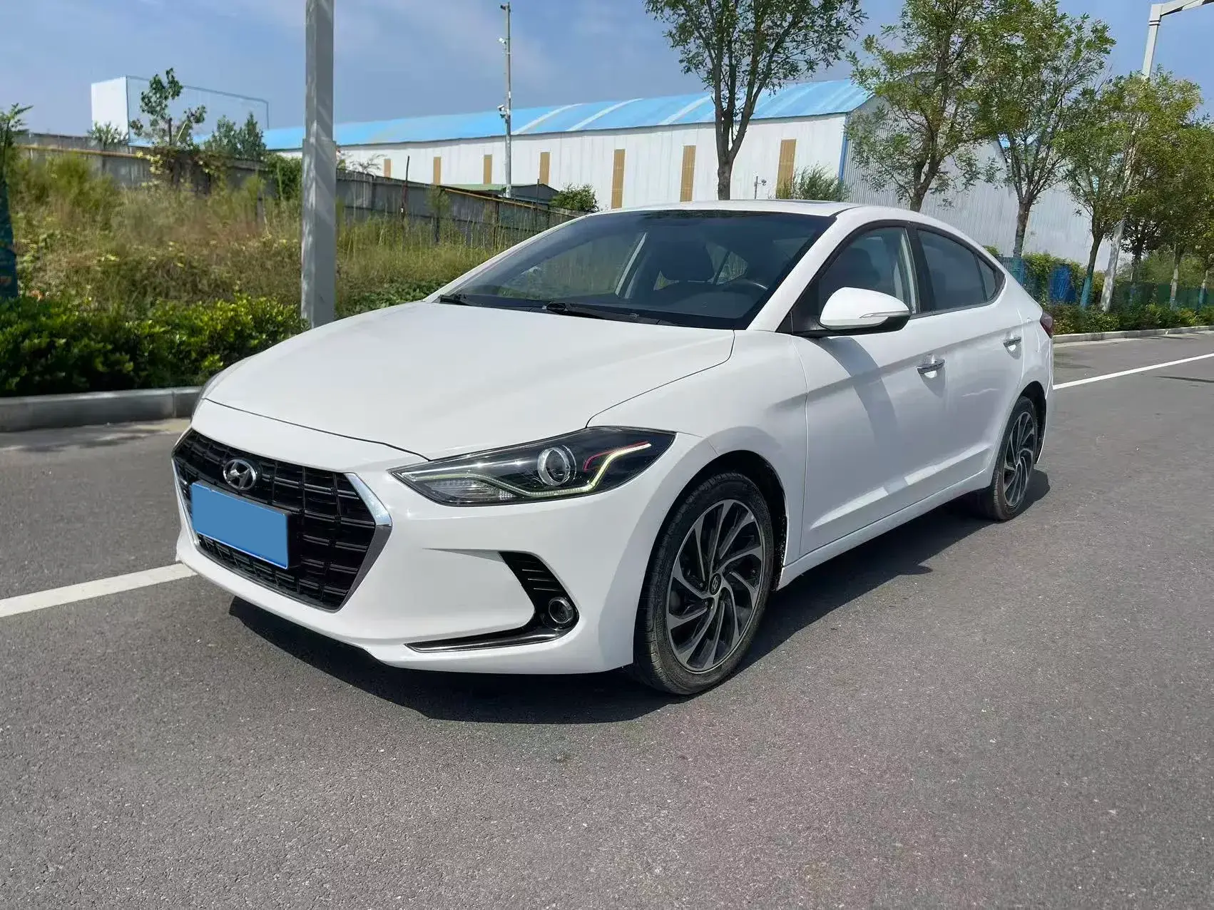 2019 HYUNDAI ELANTRA view 1