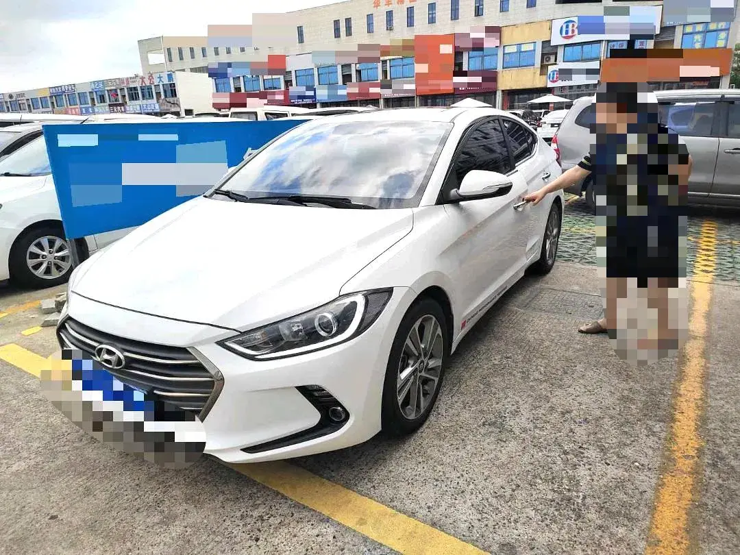 2016 HYUNDAI ELANTRA view 1