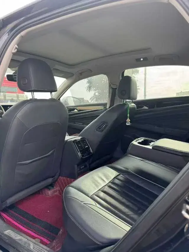 2022 VOLKSWAGEN PASSAT thumbnail 3