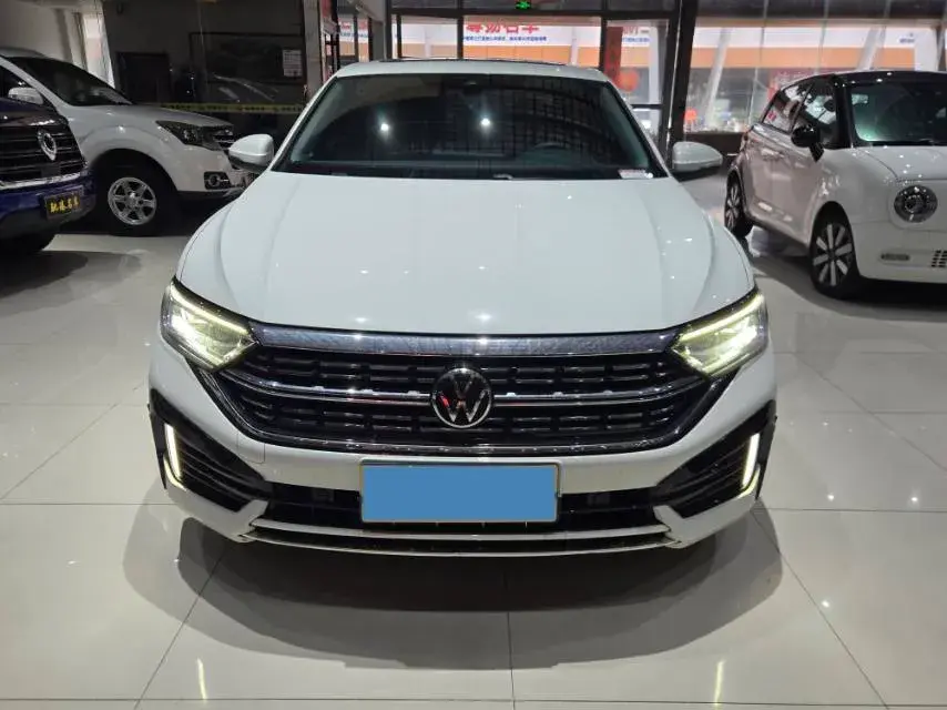 2023 VOLKSWAGEN SAGITAR thumbnail 2