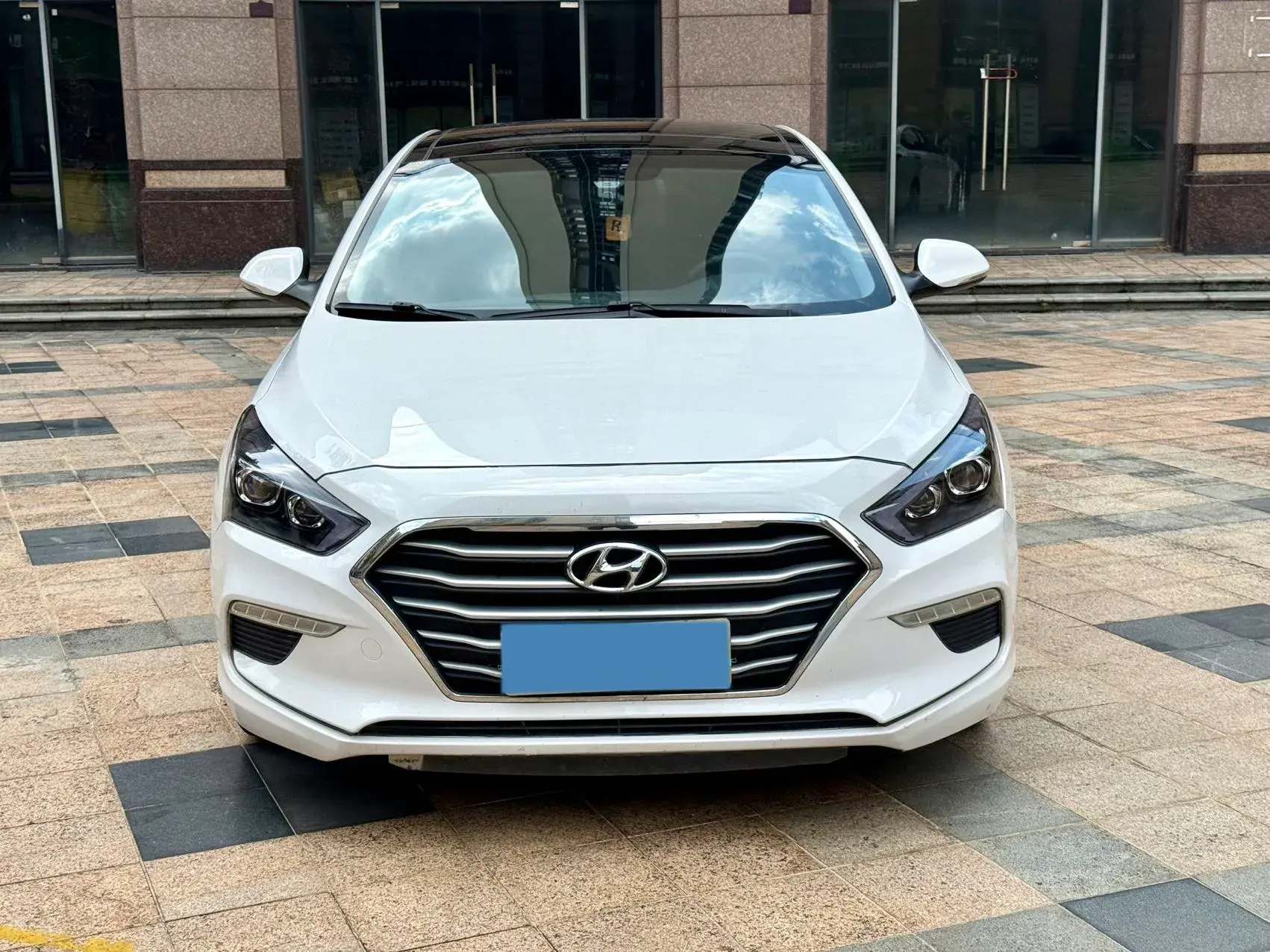 2017 HYUNDAI MISTRA thumbnail 2