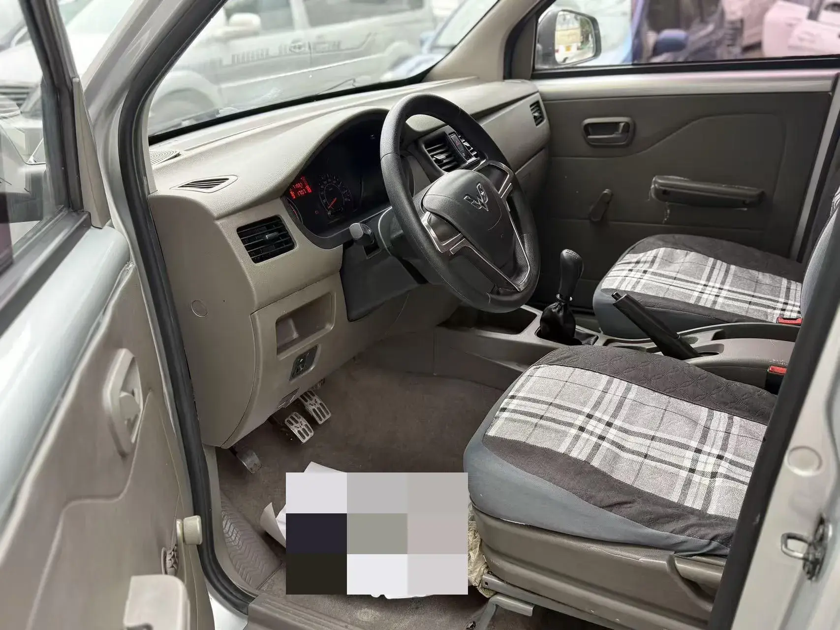 2018 WULING RONGGUANG thumbnail 4