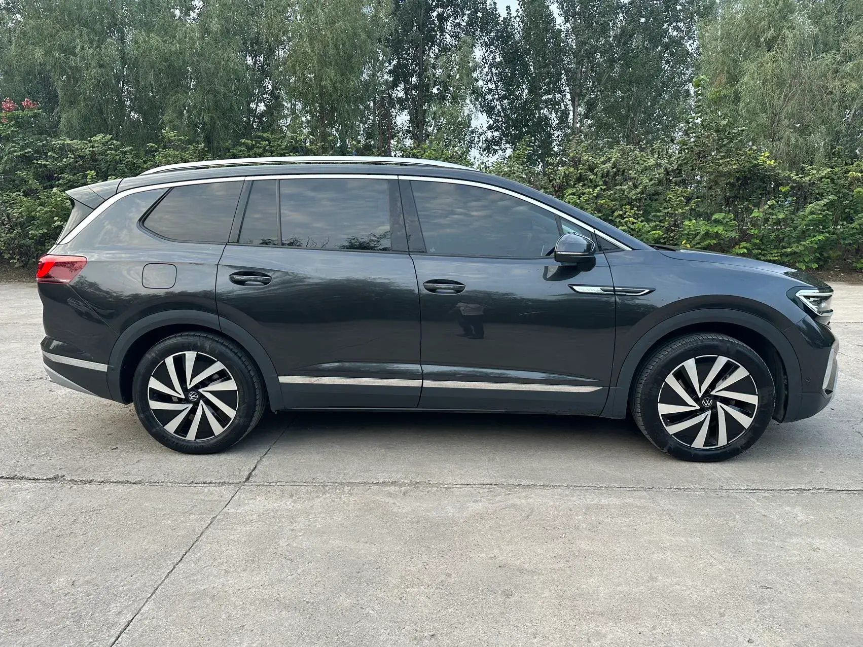 2021 VOLKSWAGEN TALAGON thumbnail 3