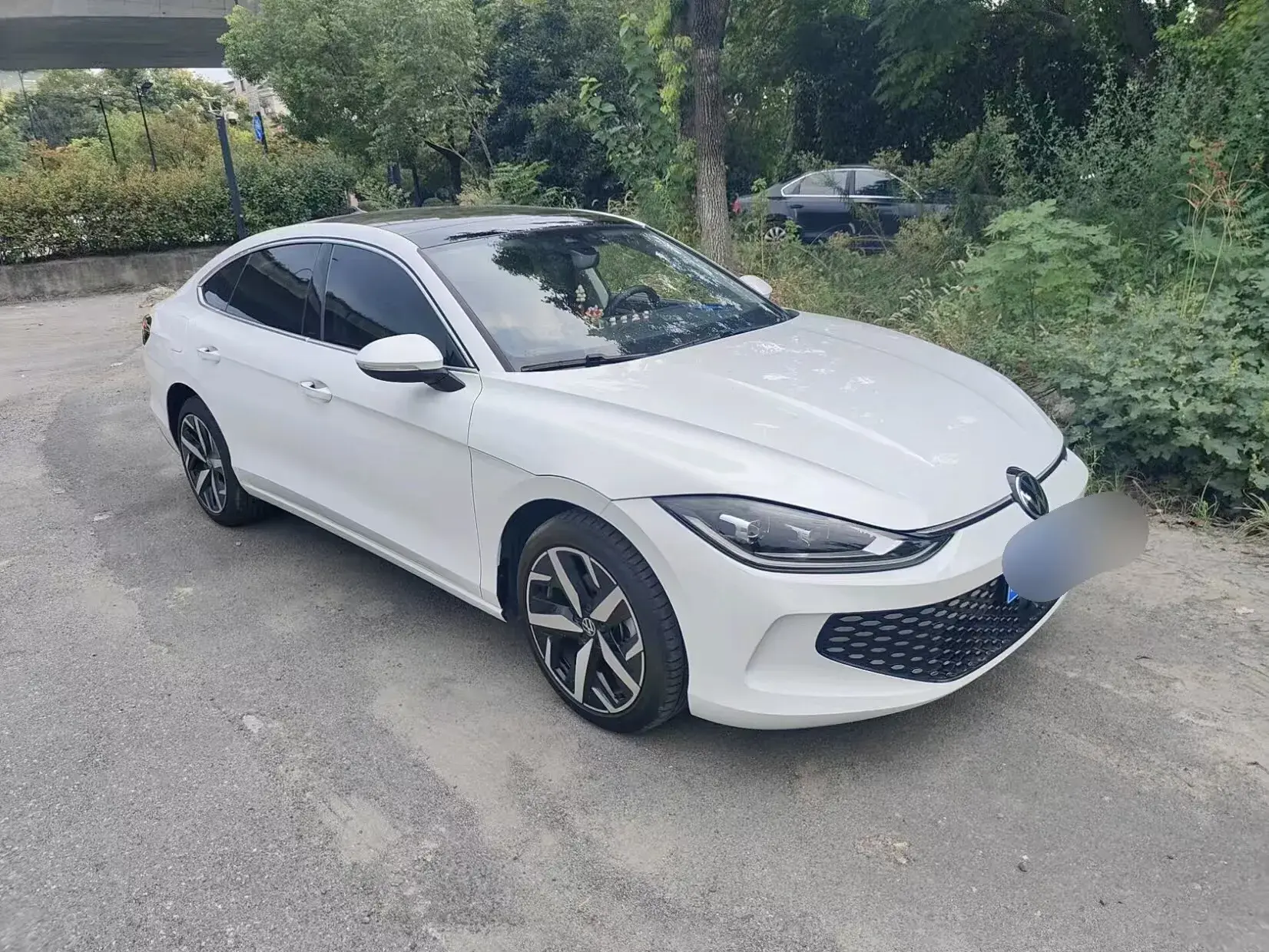 2025 VOLKSWAGEN LAMANDO thumbnail 2