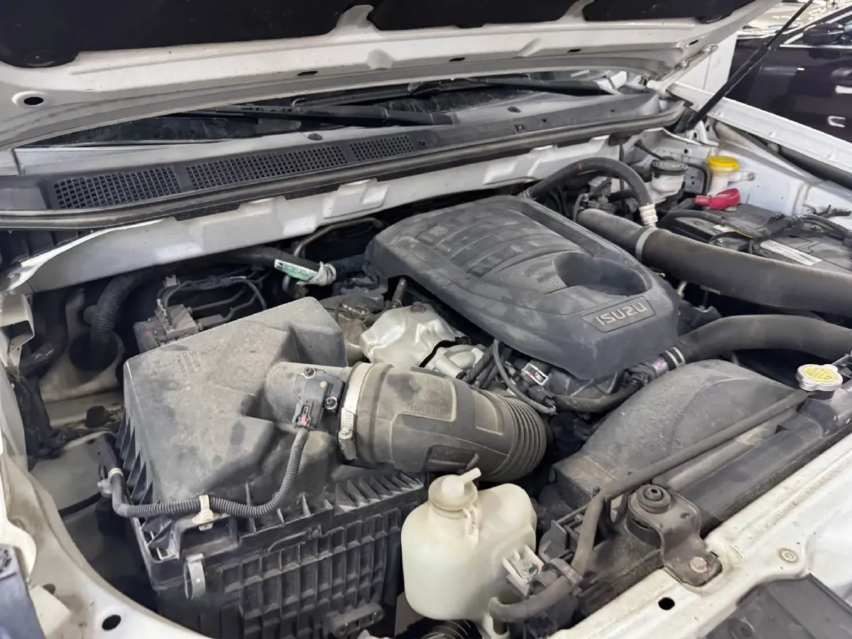 2018 Isuzu Mu-X 1.9T 163HP L4 6AT,autocango,china used car exporter,china ev exporter,chinese used car exporter,chinese used ev exporter