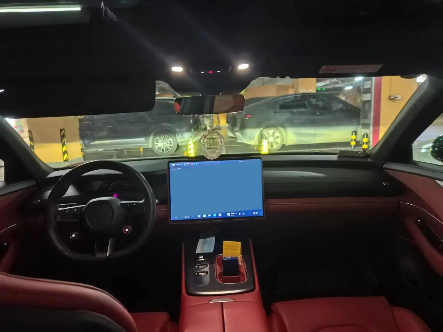 2024 MI SU7 thumbnail 3