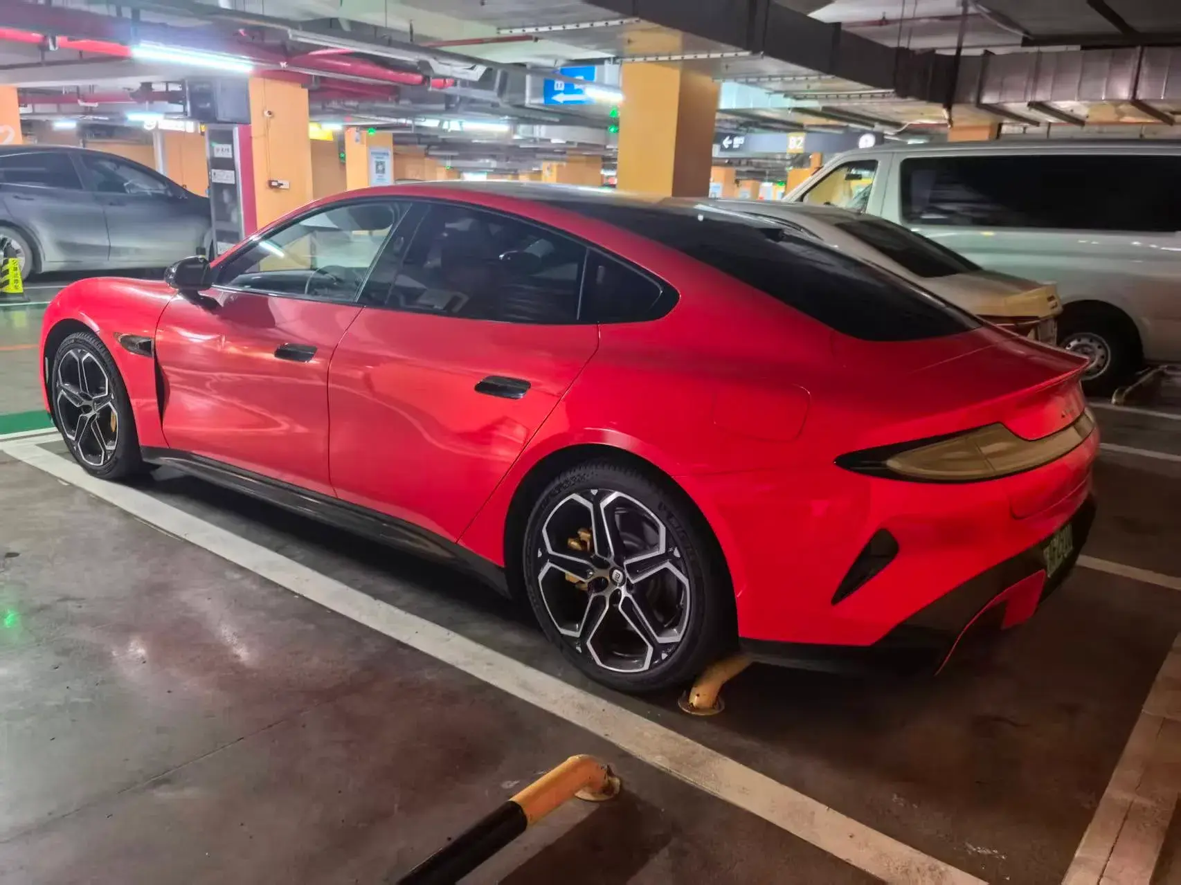 2024 MI SU7 thumbnail 4