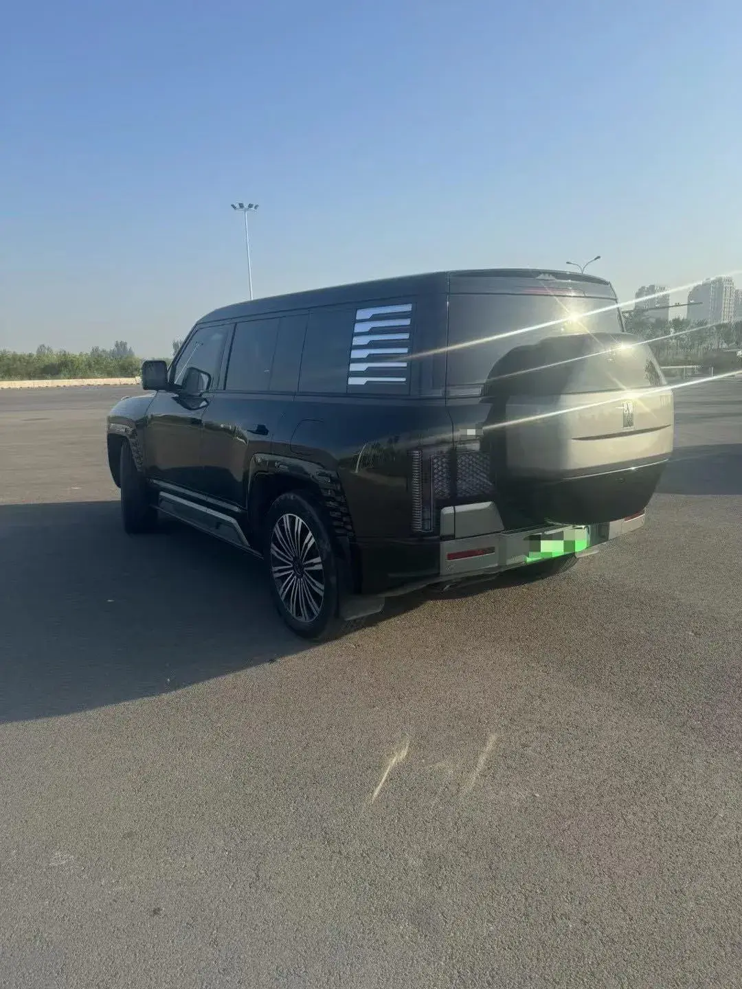 2023 YANGWANG U8 thumbnail 4