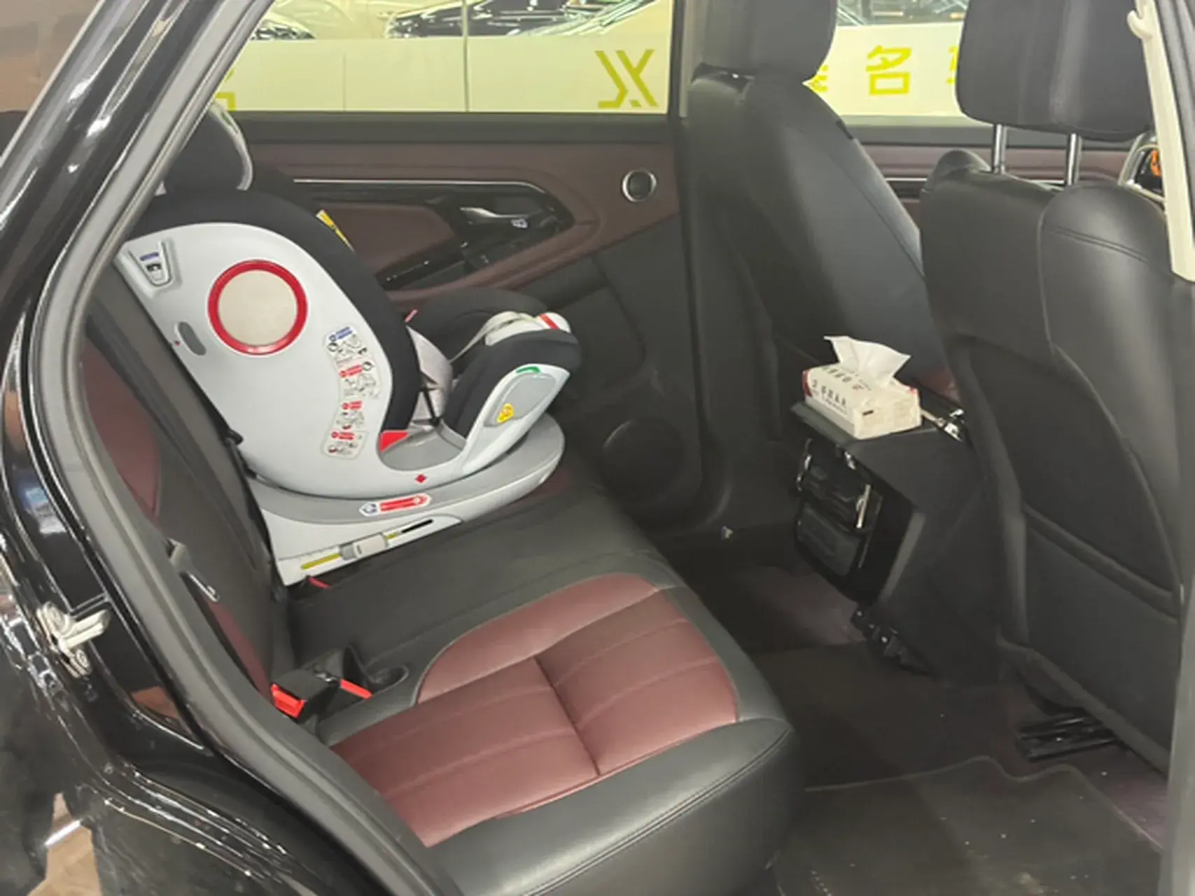 2021 LAND ROVER thumbnail 3