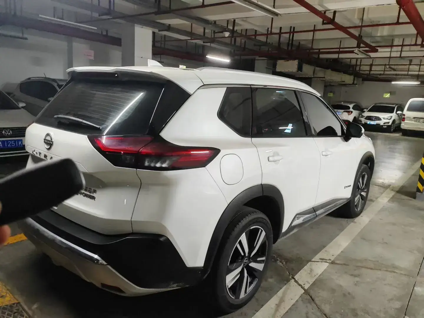 2023 NISSAN X-TRAIL thumbnail 4