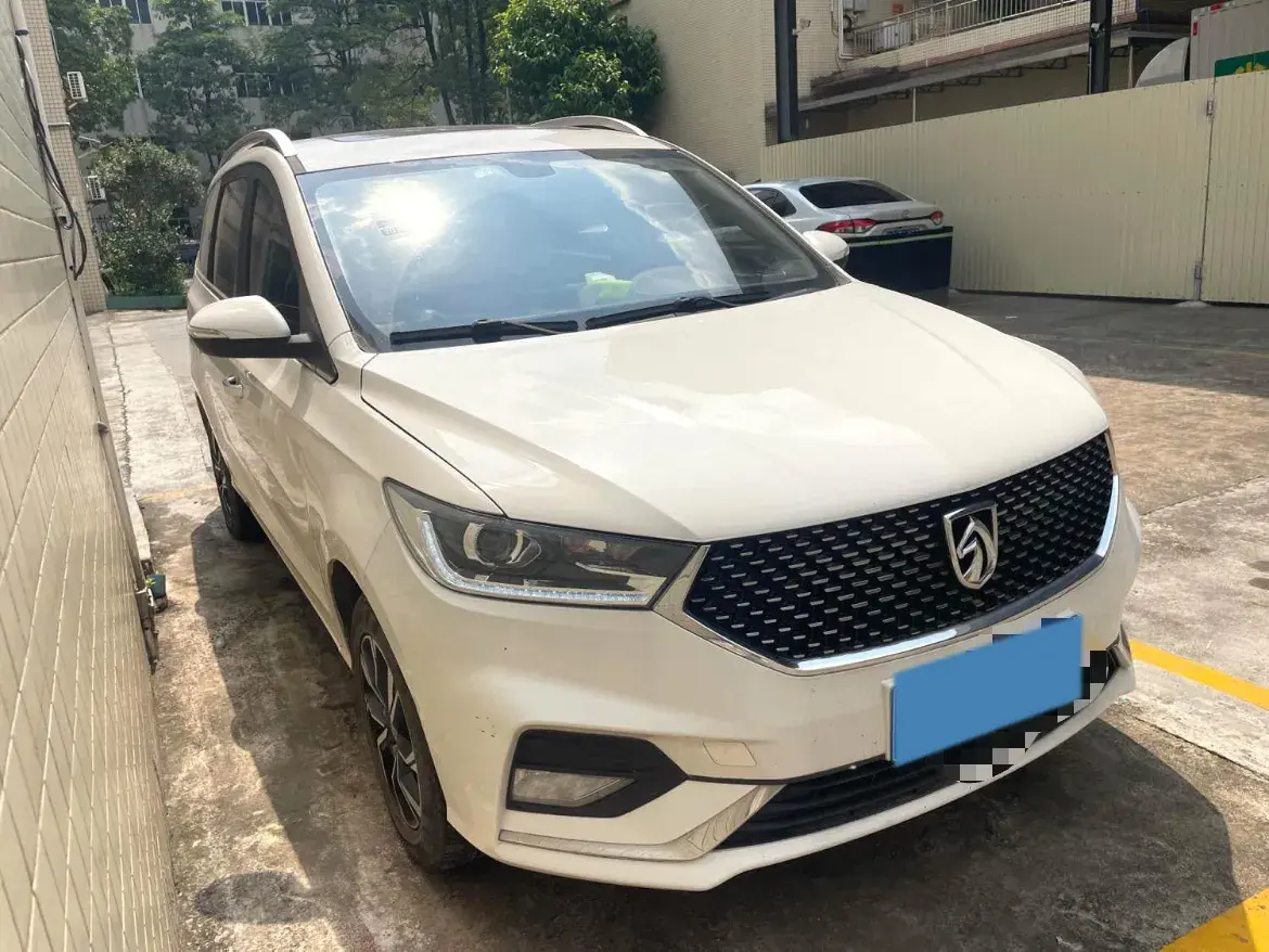 2019 BAOJUN 360 thumbnail 3