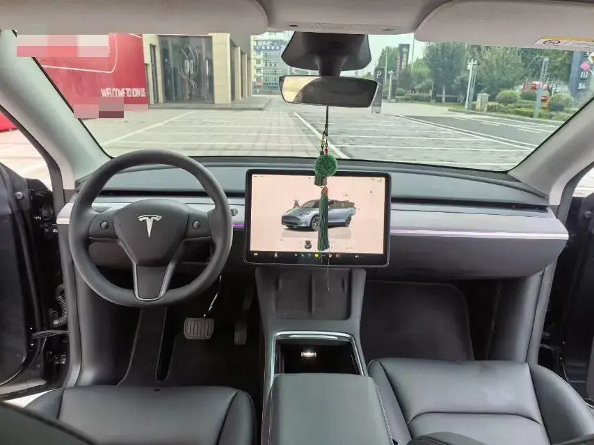 2024 TESLA MODEL thumbnail 4