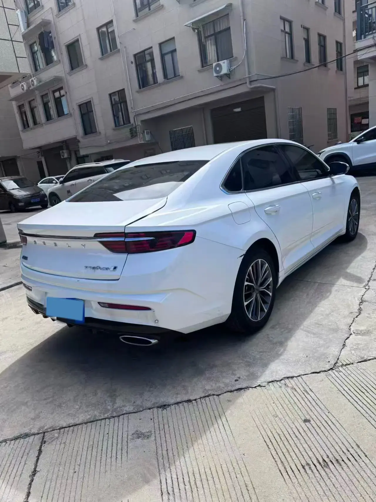 2023 GEELY PREFACE thumbnail 4