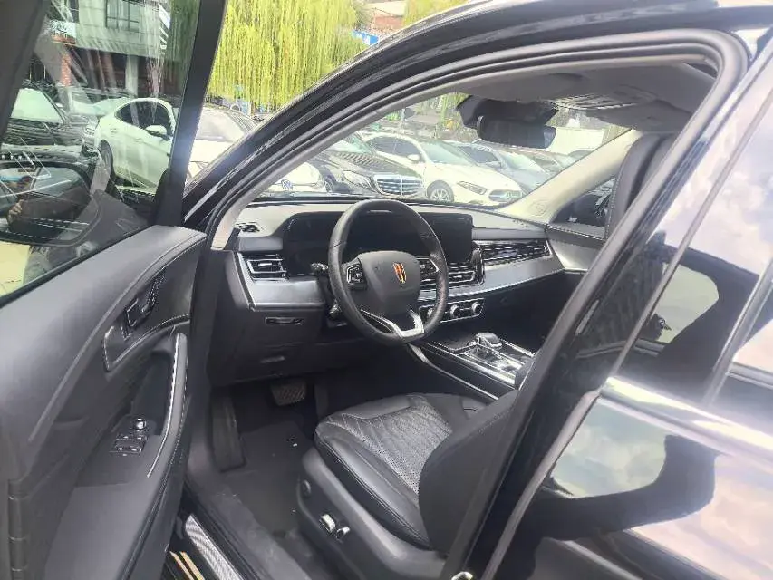 2023 HONGQI HS5 thumbnail 4