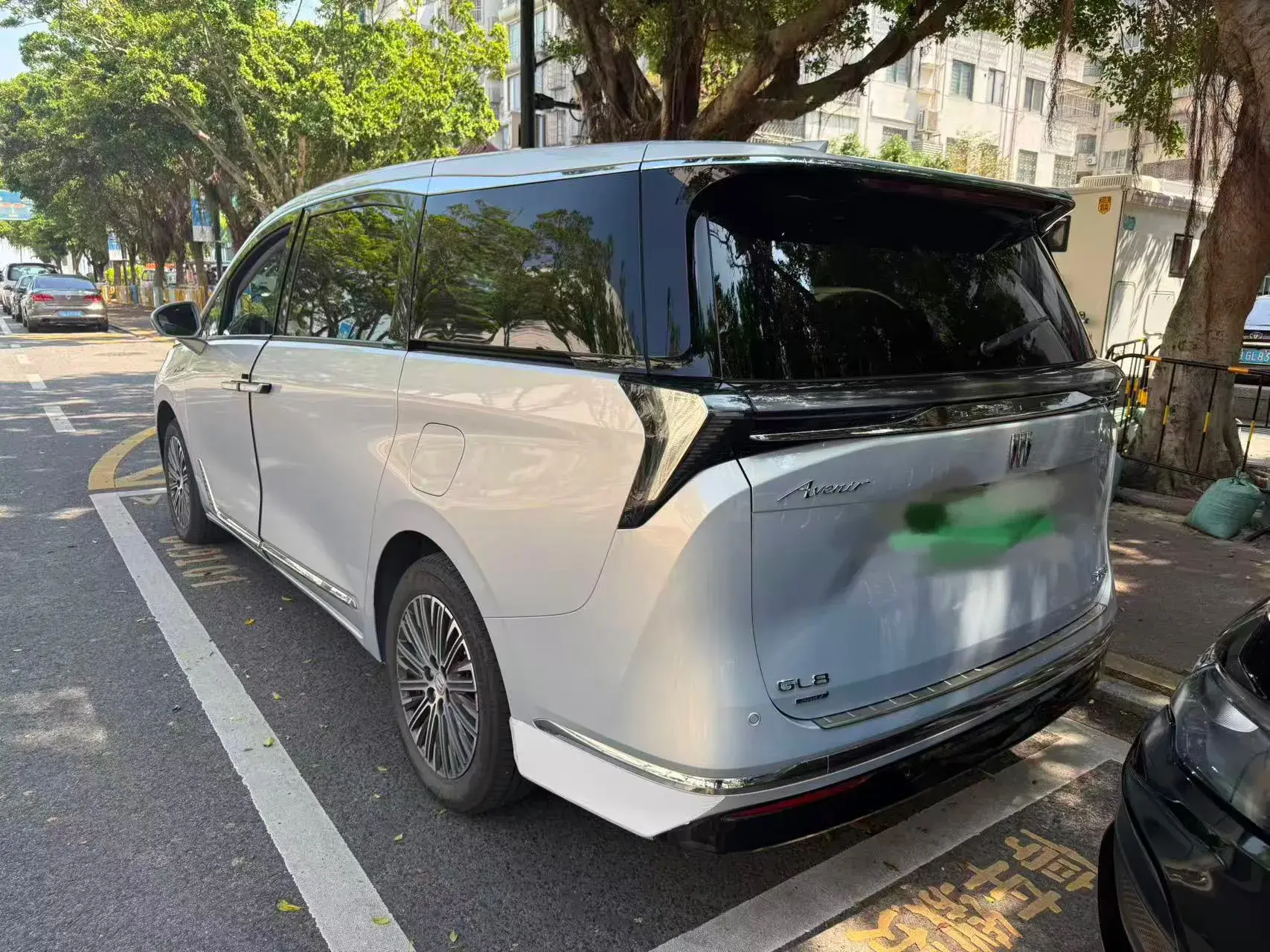 2024 BUICK GL8 thumbnail 2