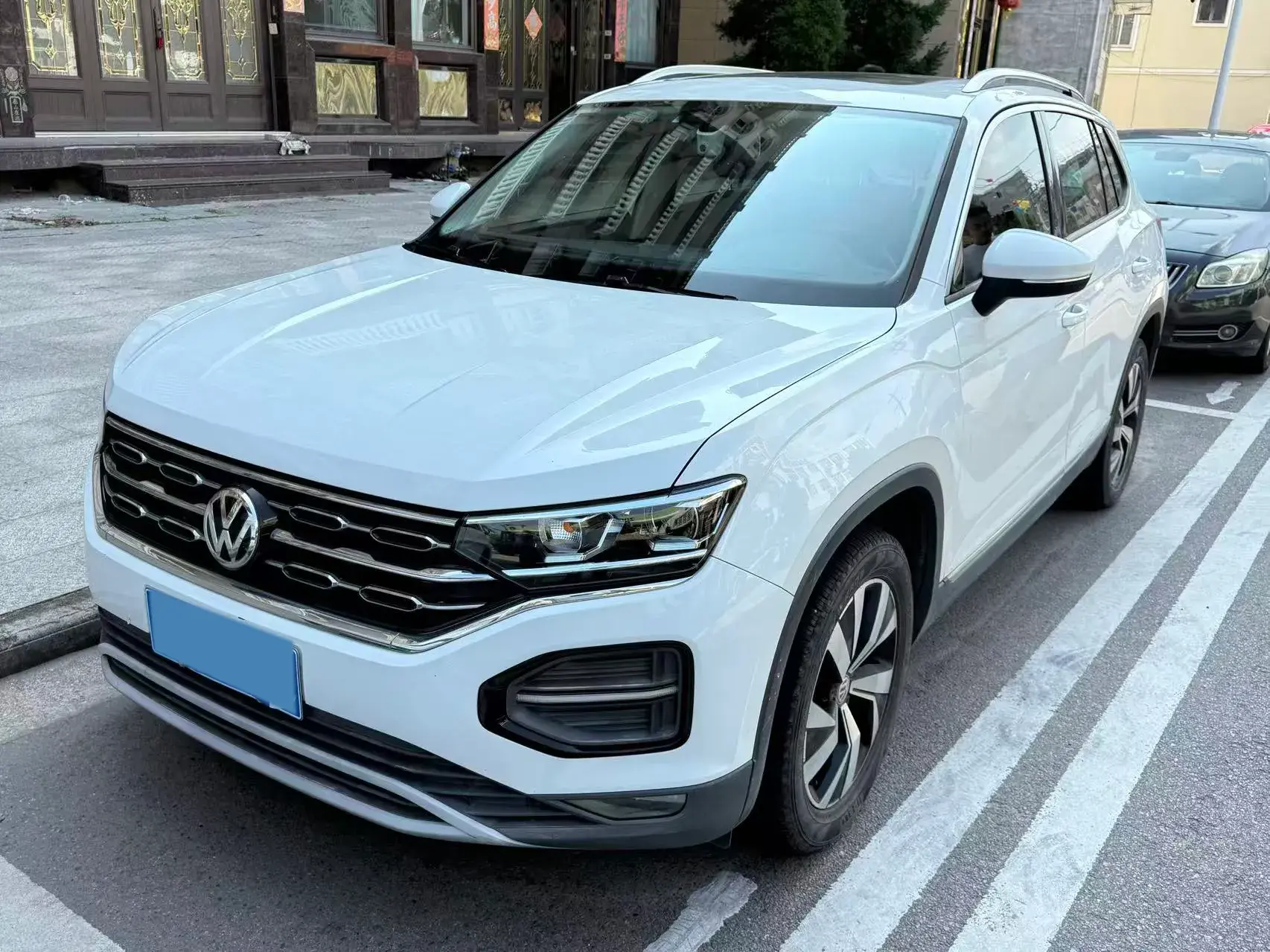 2019 VOLKSWAGEN TAYRON view 1