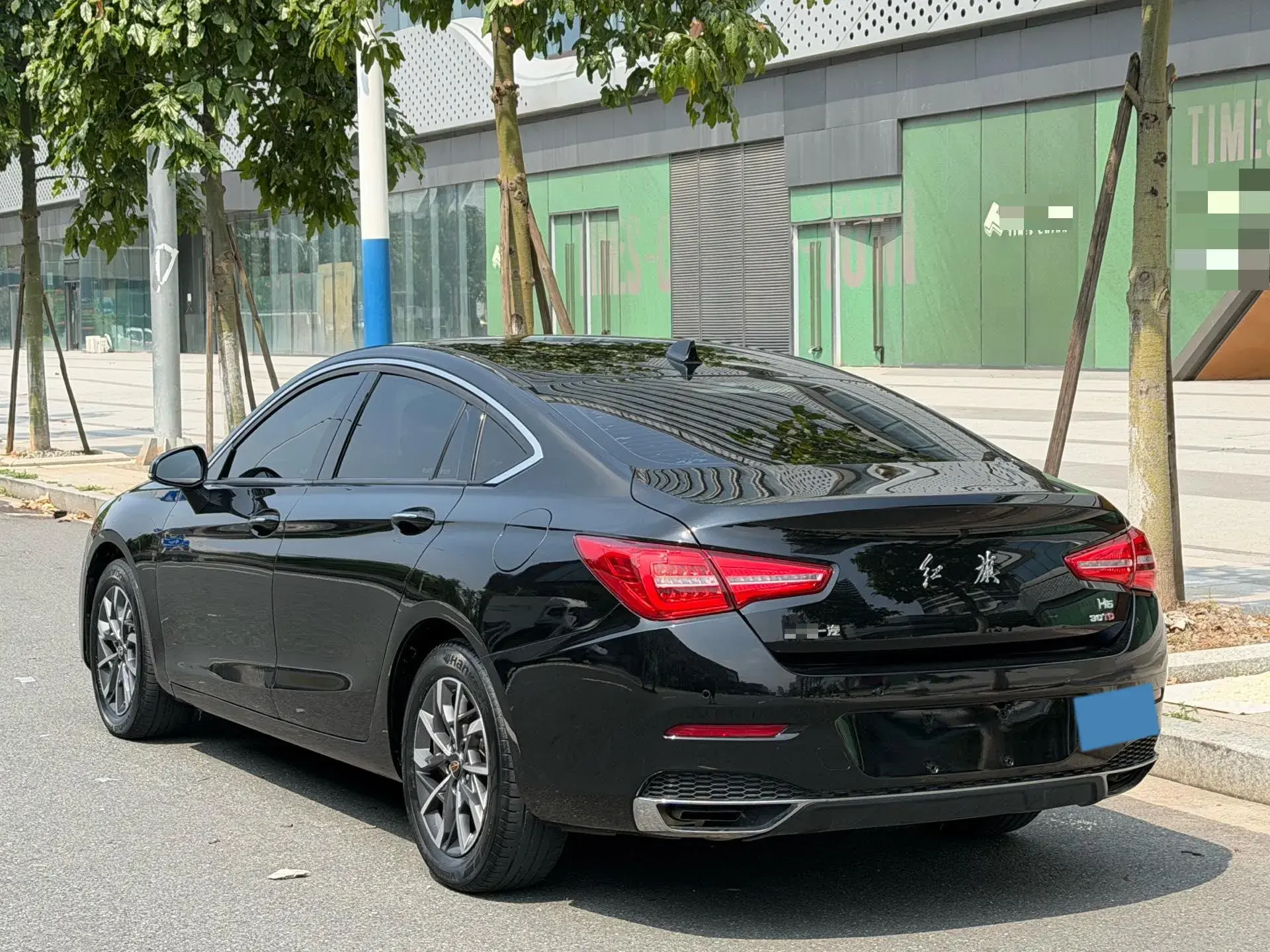 2020 HONGQI H5 thumbnail 4