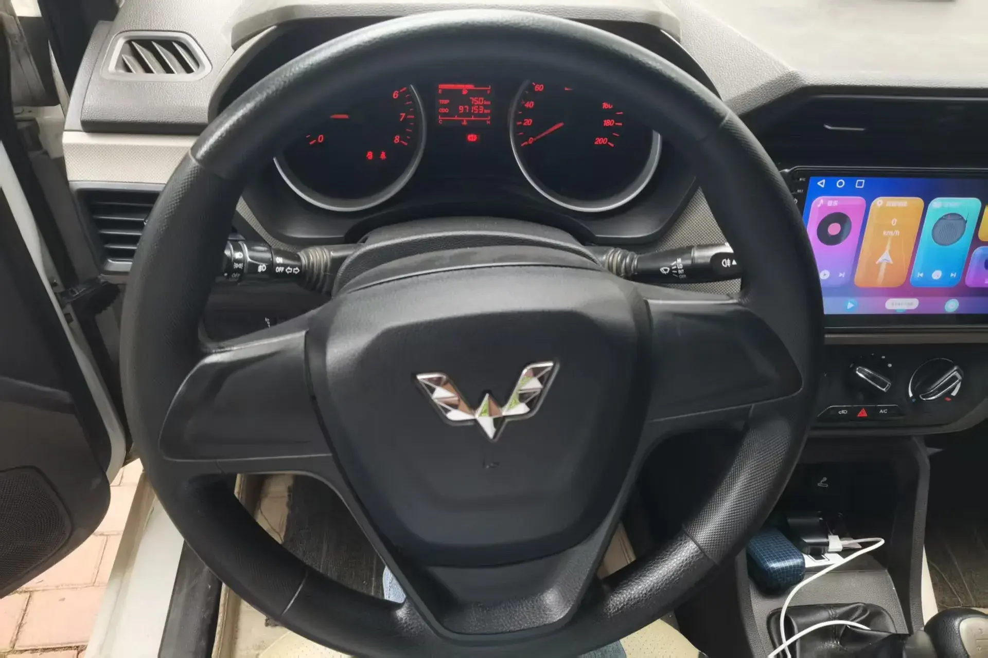 2018 WULING HONGGUANG thumbnail 3