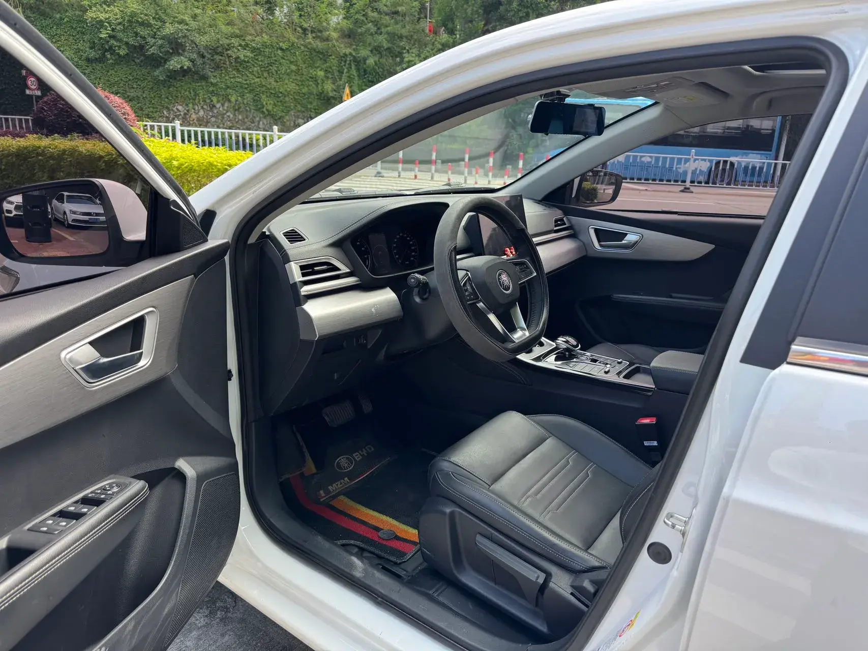 2021 BYD QIN thumbnail 4