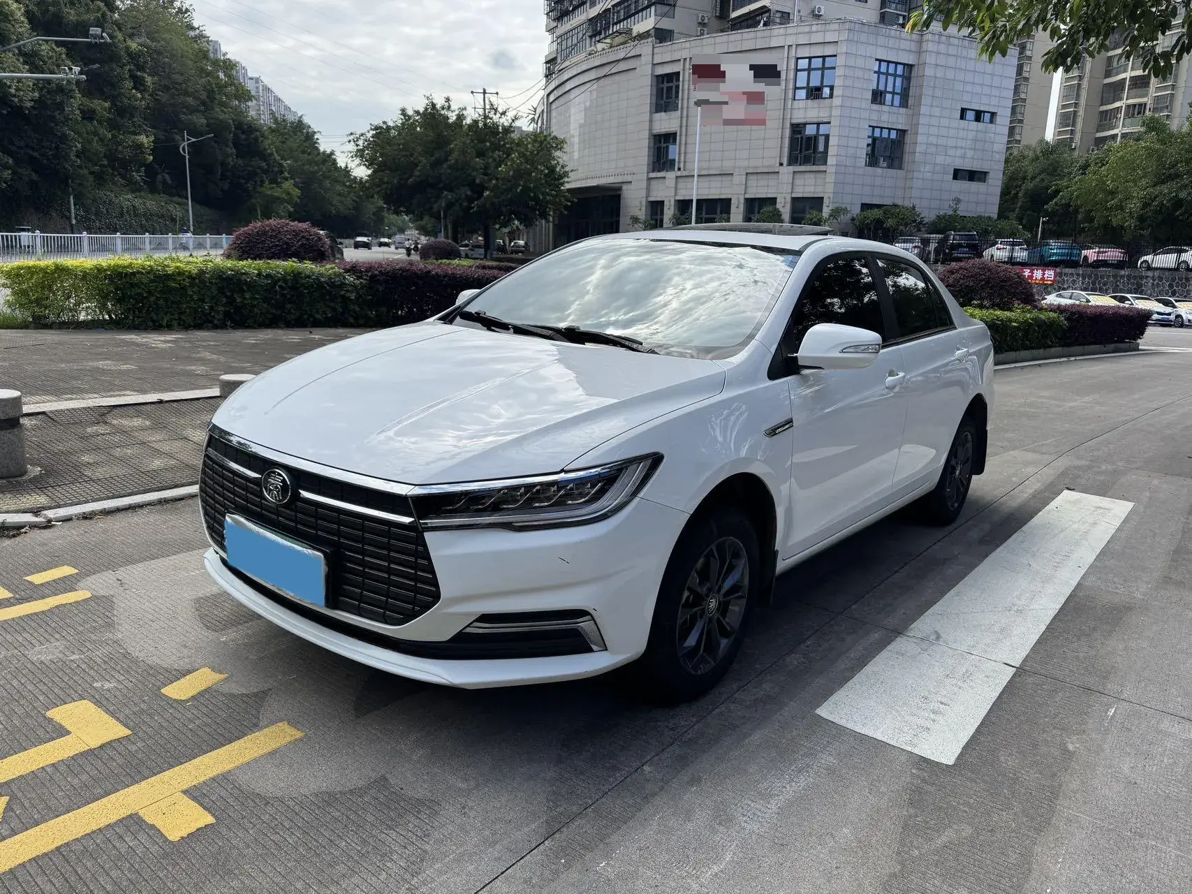 2021 BYD QIN view 1