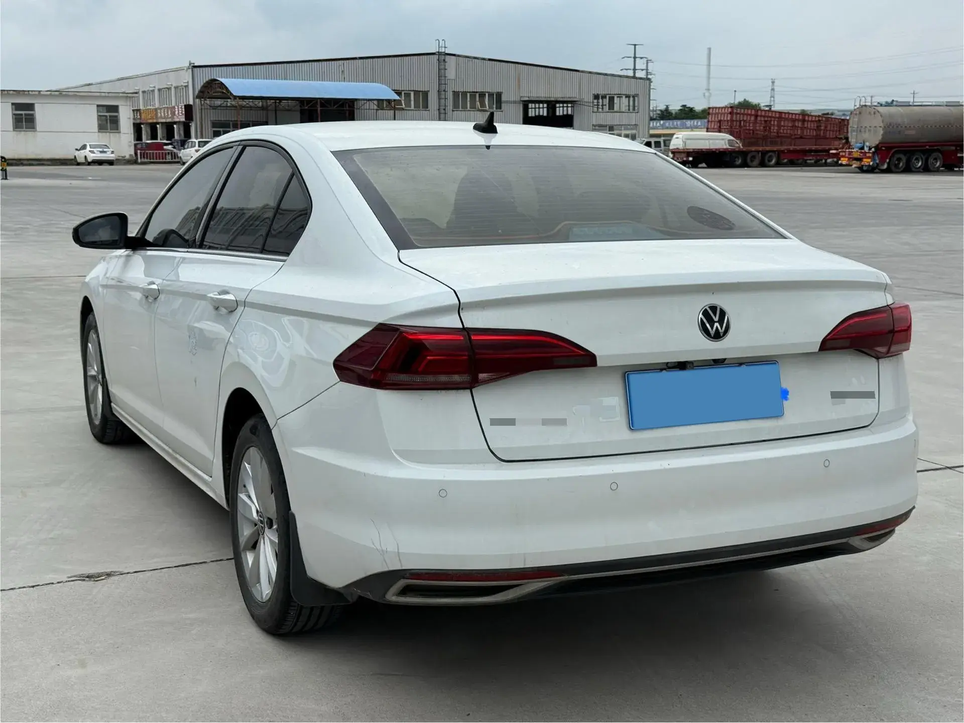 2021 VOLKSWAGEN BORA thumbnail 4