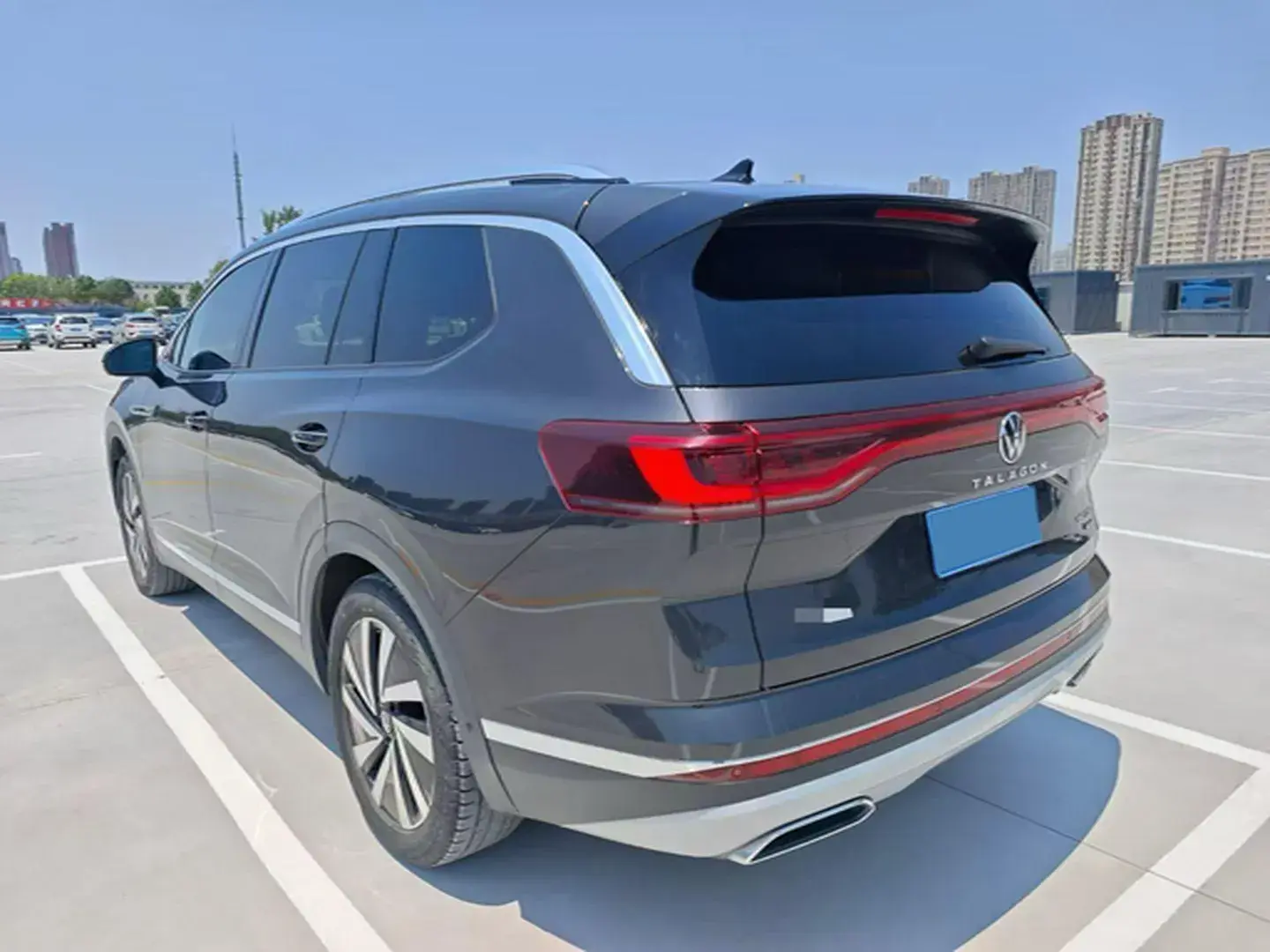 2021 VOLKSWAGEN TALAGON thumbnail 3