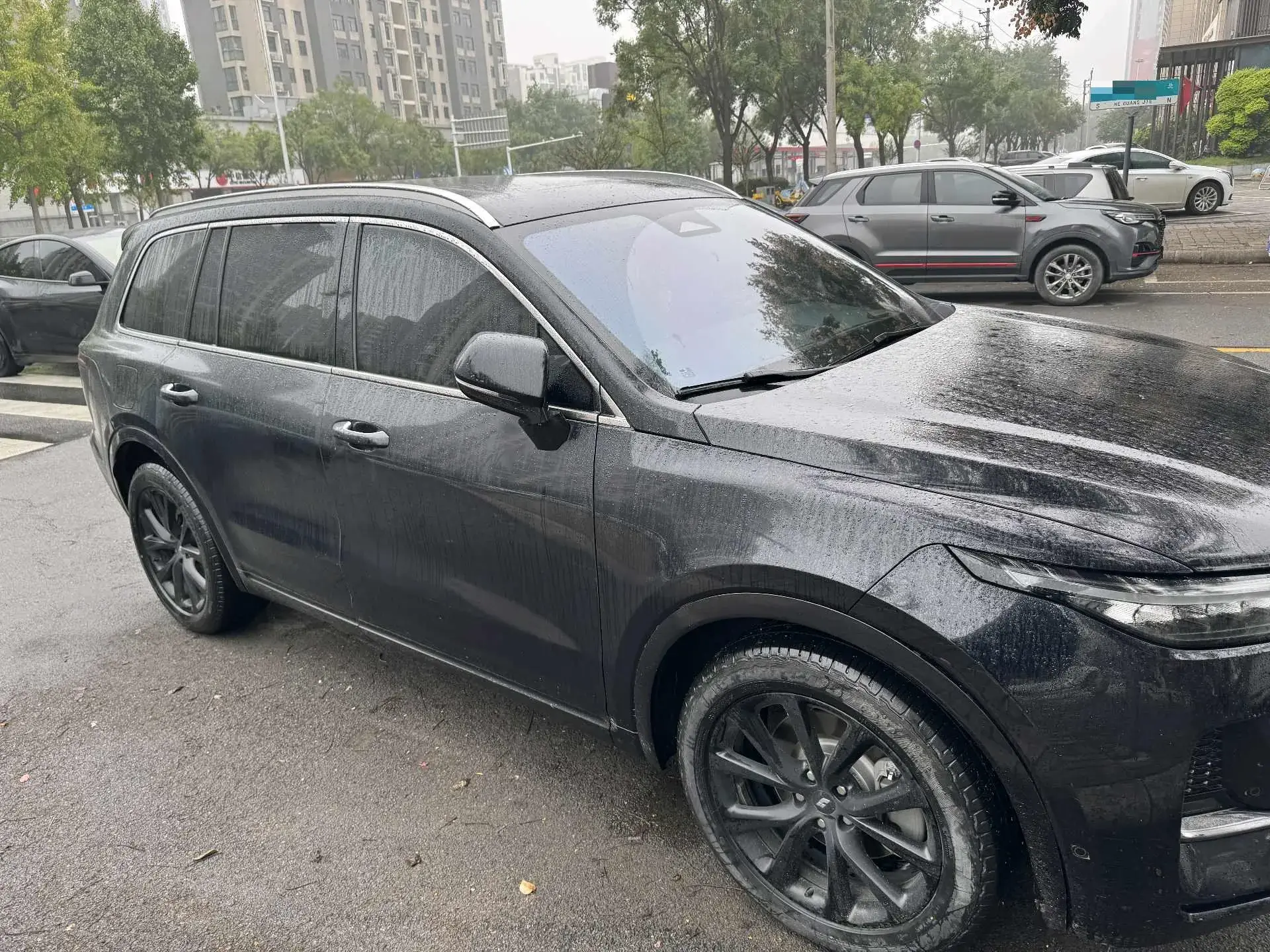 2021 LI ONE thumbnail 2