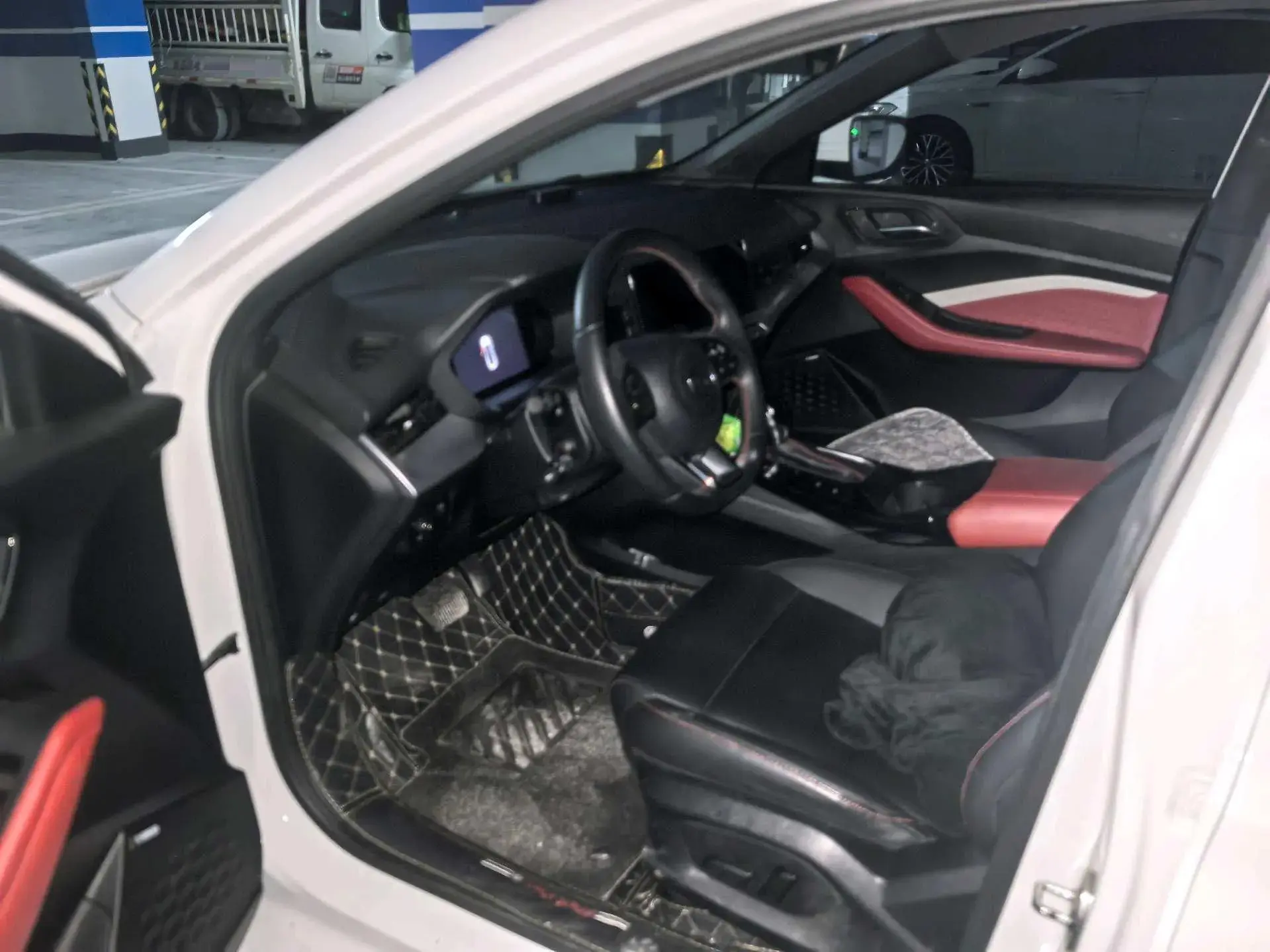 2022 MG 5 thumbnail 2