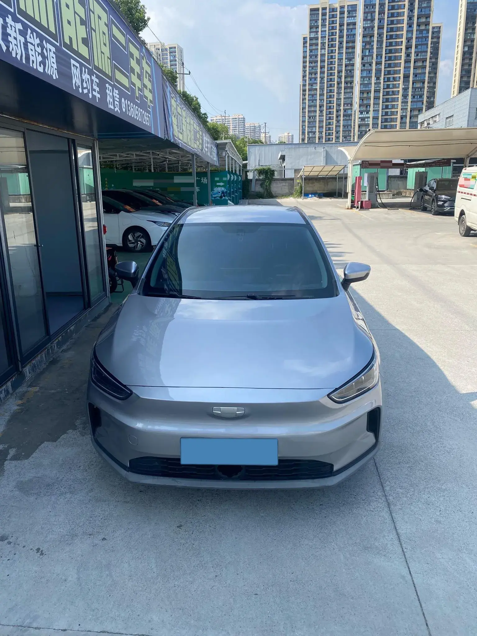 2020 GEOMETRY C thumbnail 2