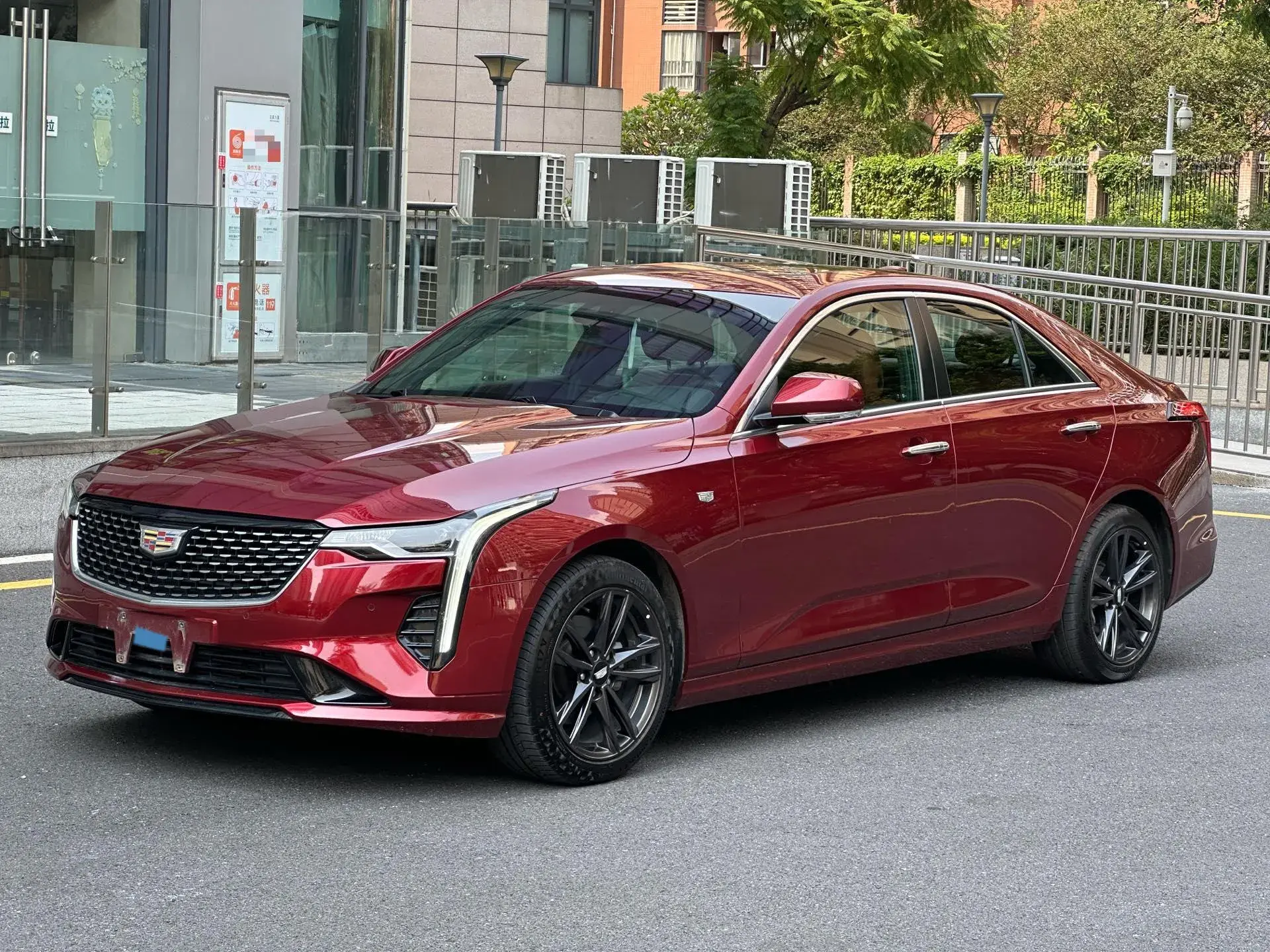 2021 CADILLAC CT4 view 1