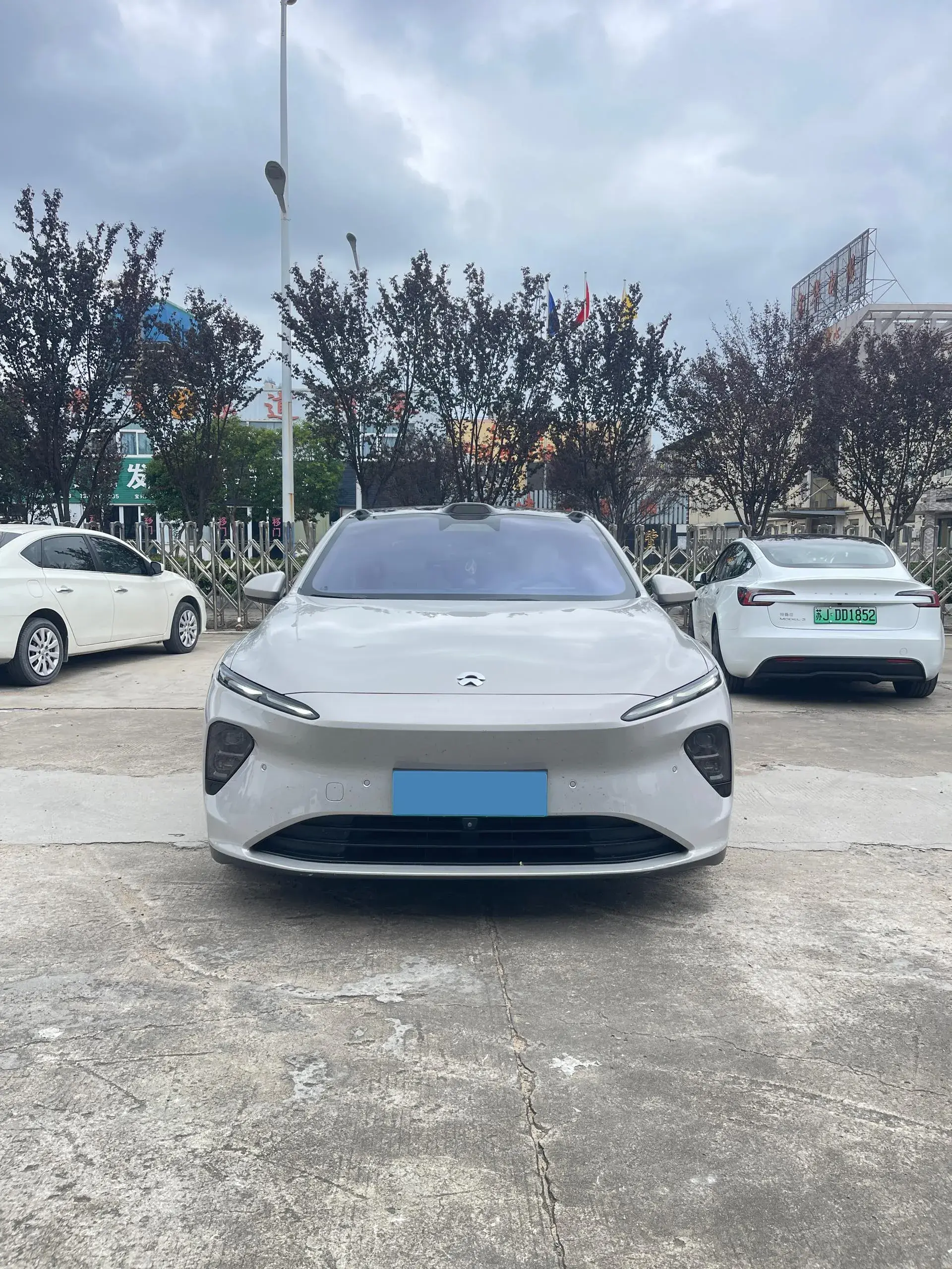 2021 VOLKSWAGEN ID.6 thumbnail 2