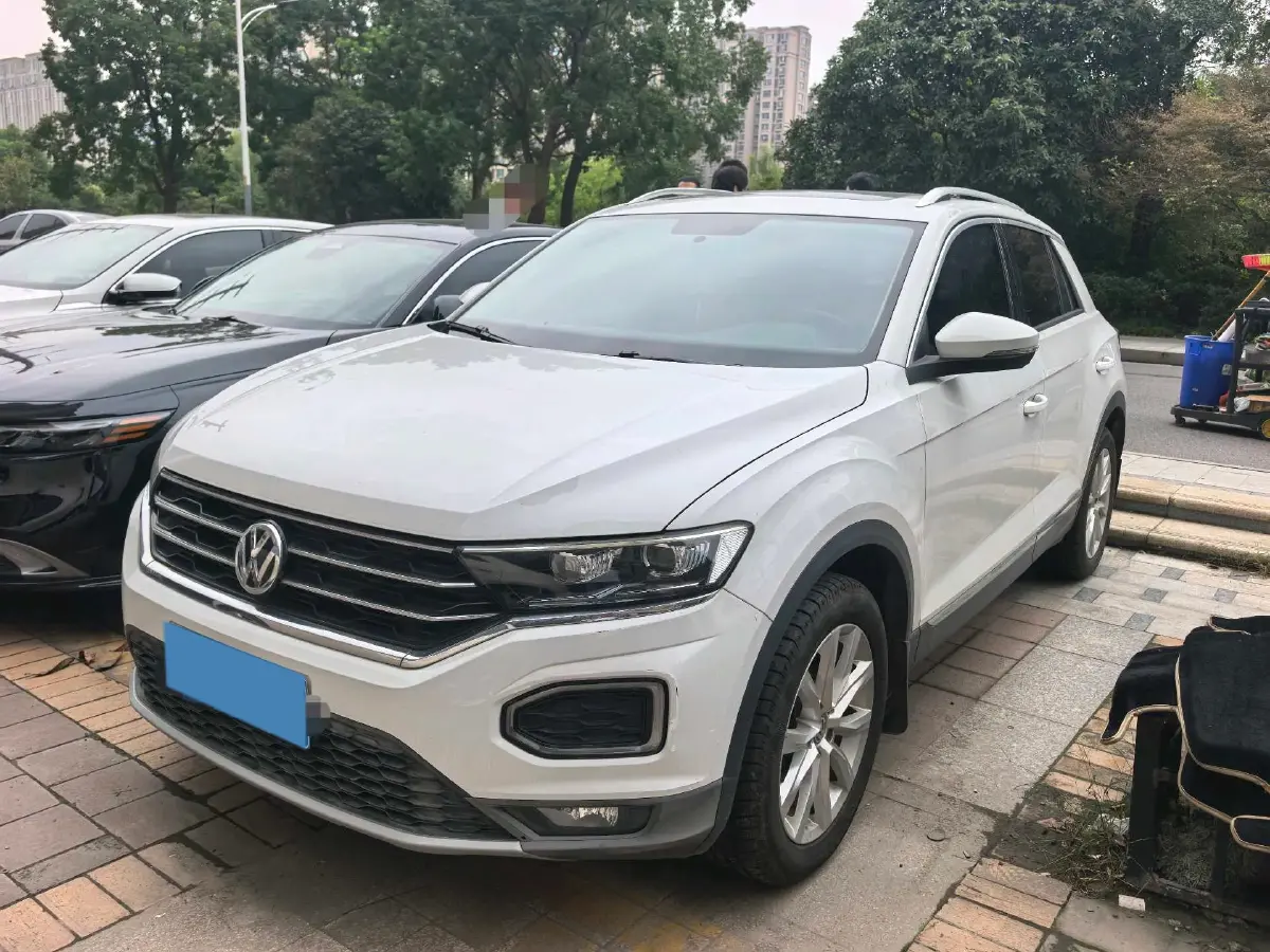 2018 Volkswagen T-Roc 1.4T 150HP L4 7DCT