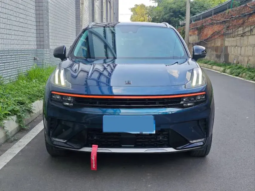 2020 LYNK&CO 06 thumbnail 2