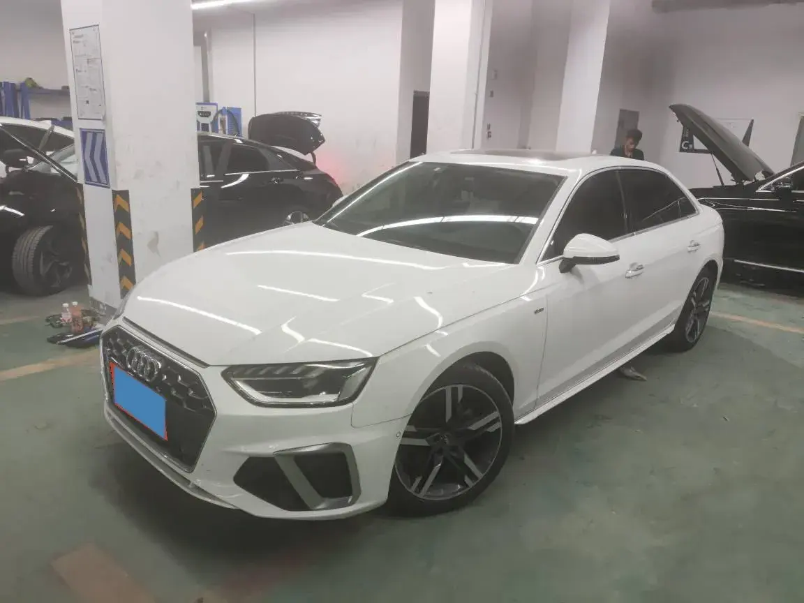 2020 Audi A4L 2.0T 190HP L4 7DCT
