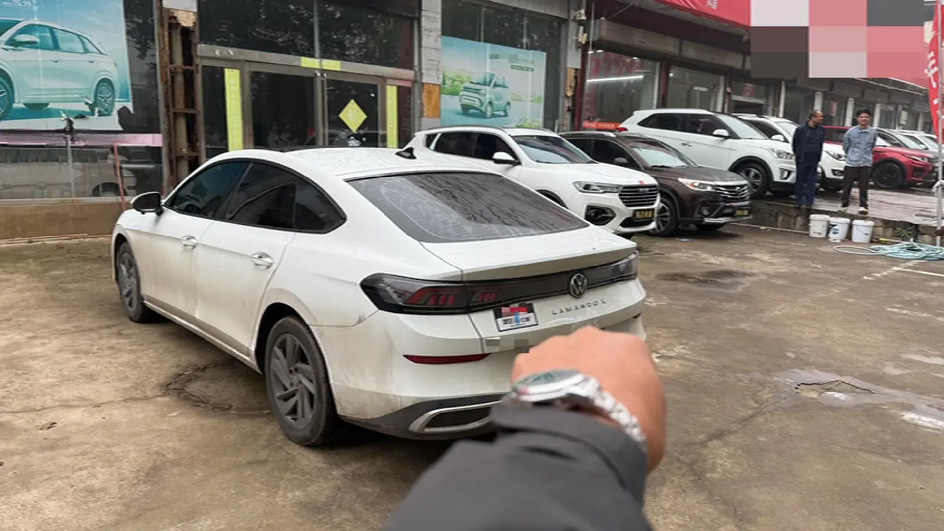 2025 VOLKSWAGEN LAMANDO thumbnail 3