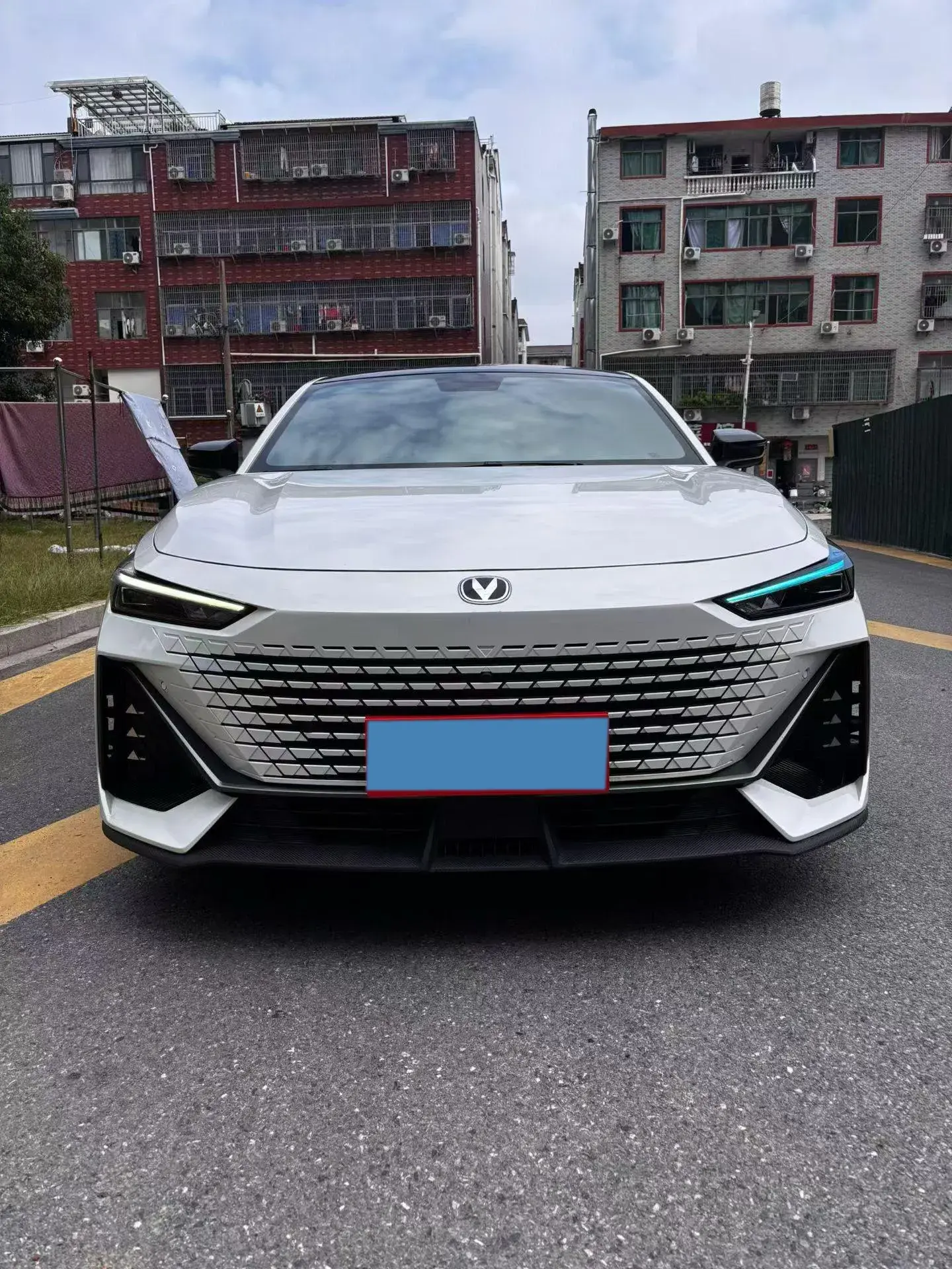 2022 CHANGAN UNI-V thumbnail 2