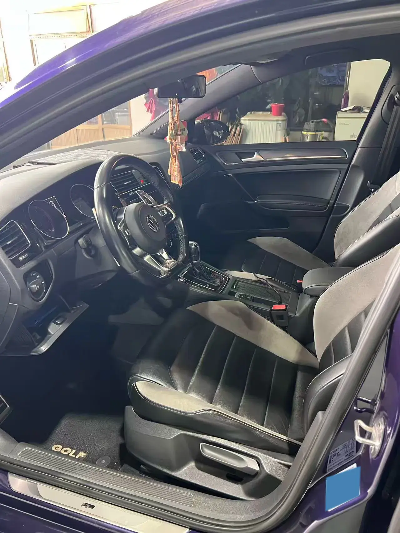 2018 VOLKSWAGEN GOLF thumbnail 4