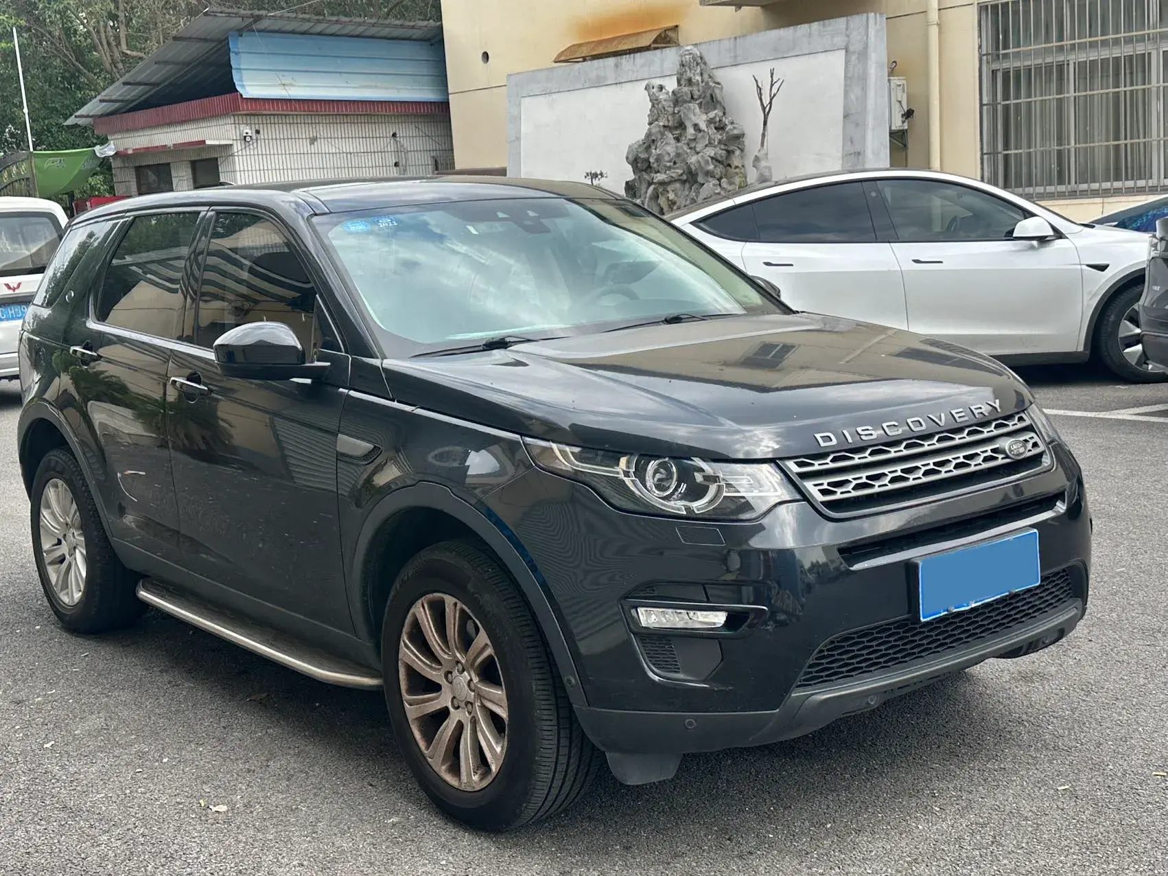 2018 LAND ROVER thumbnail 3