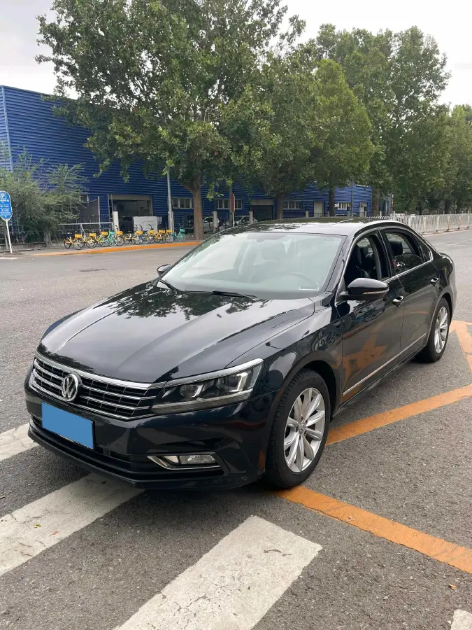 2017 Volkswagen Passat 1.8T 180HP L4 7DCT